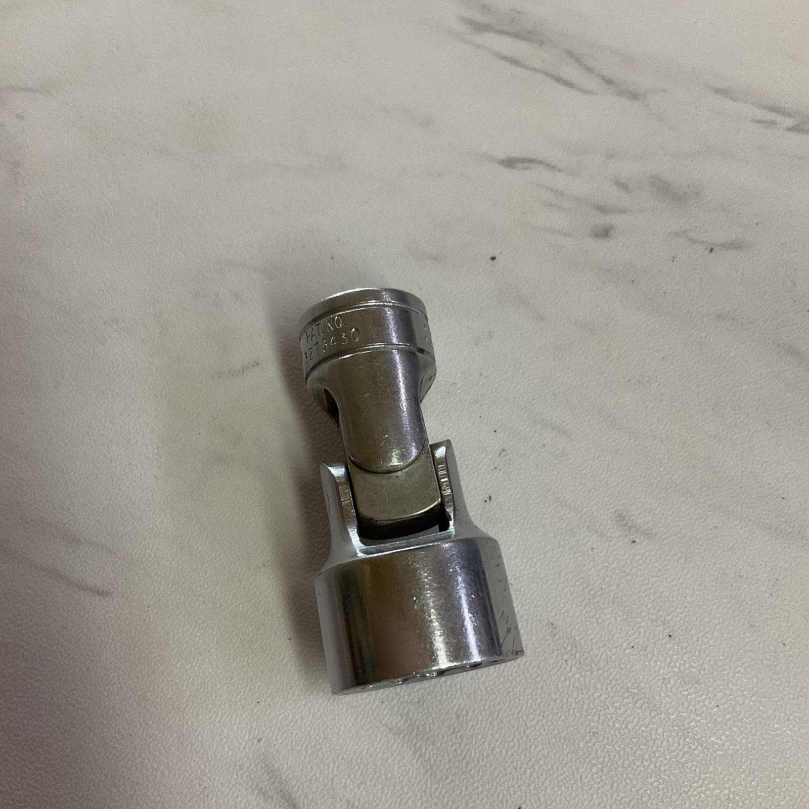 Snap-on 3/8″ Drive 3/4″ SAE 12-Point Chrome Swivel Socket FU24A USA !SHIPS FREE!