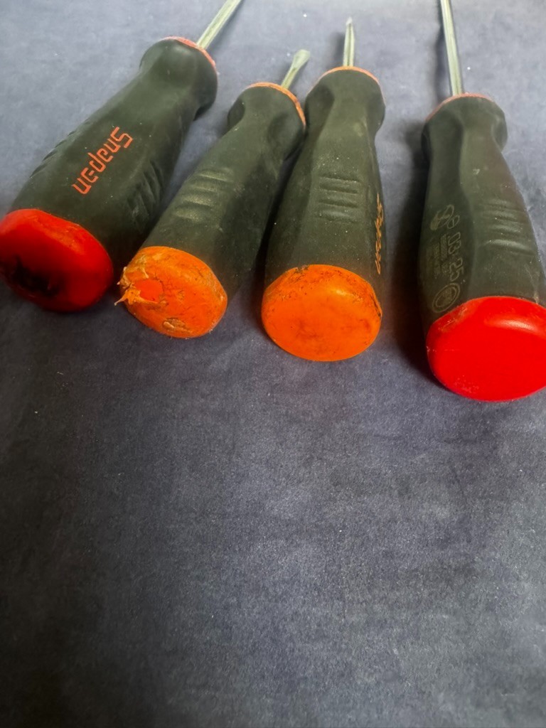 Snap On Screwdriver Lot 4 Pc Phillips And Flat Soft Grip USA Mechanics Tools