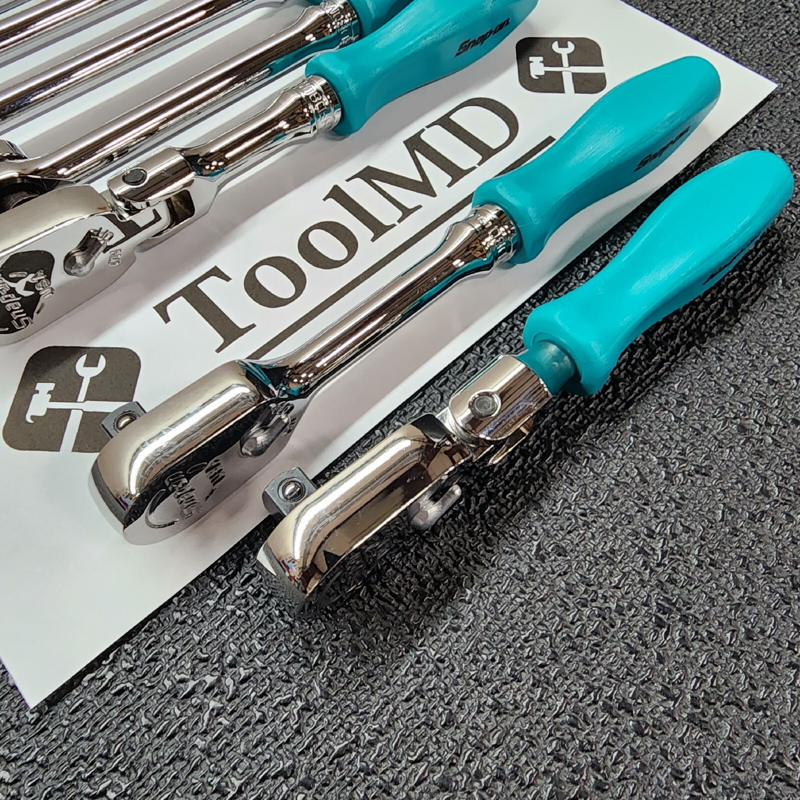 Snap-on Tools NEW 8pc TEAL Hard Handle 3/8″ Drive Fixed & Flex Head Ratchet Set