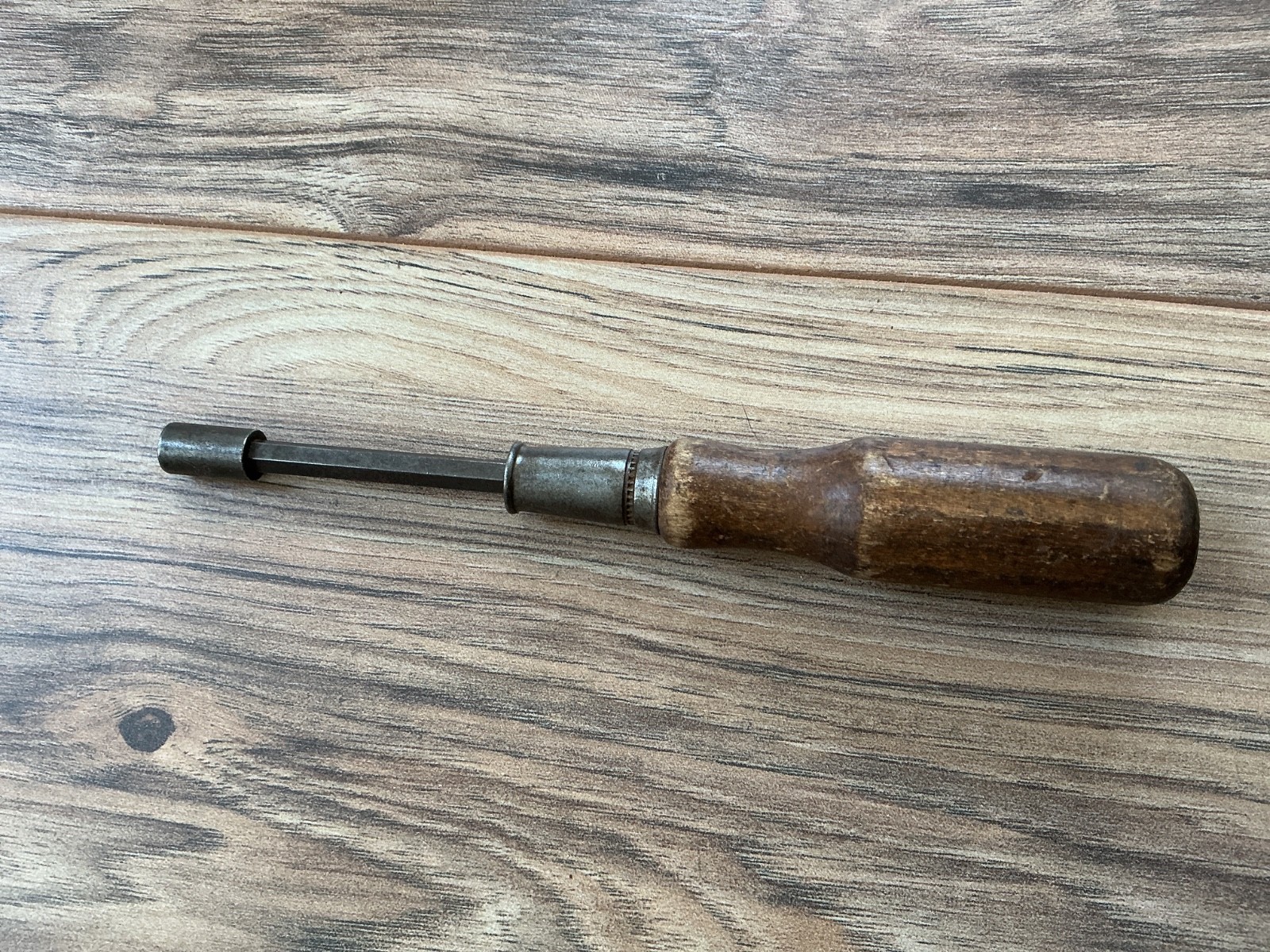 Vintage Antique Apex 8″ Nut Driver Wood Handle Dayton Ohio USA 1500 RARE!