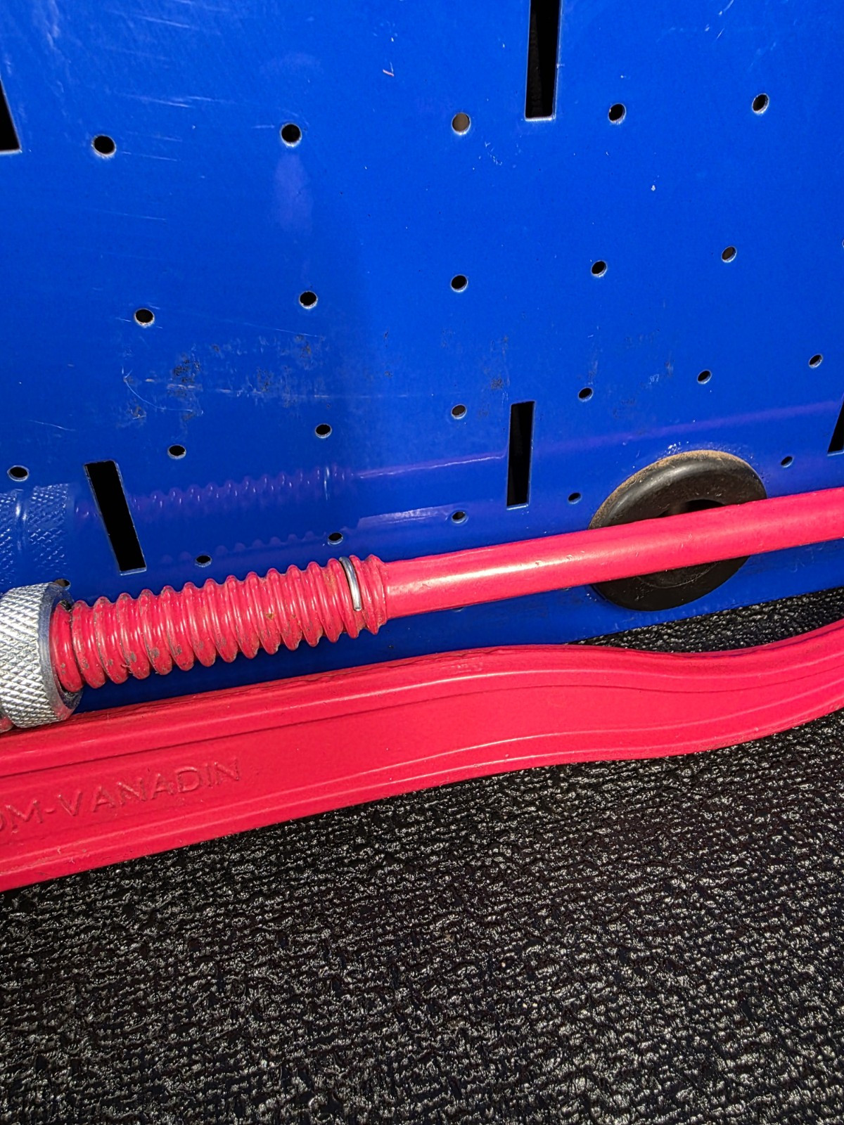 Matco Knipex SPW17 Red 17″ Swedish Pipe Wrench S-SHAPED Germany