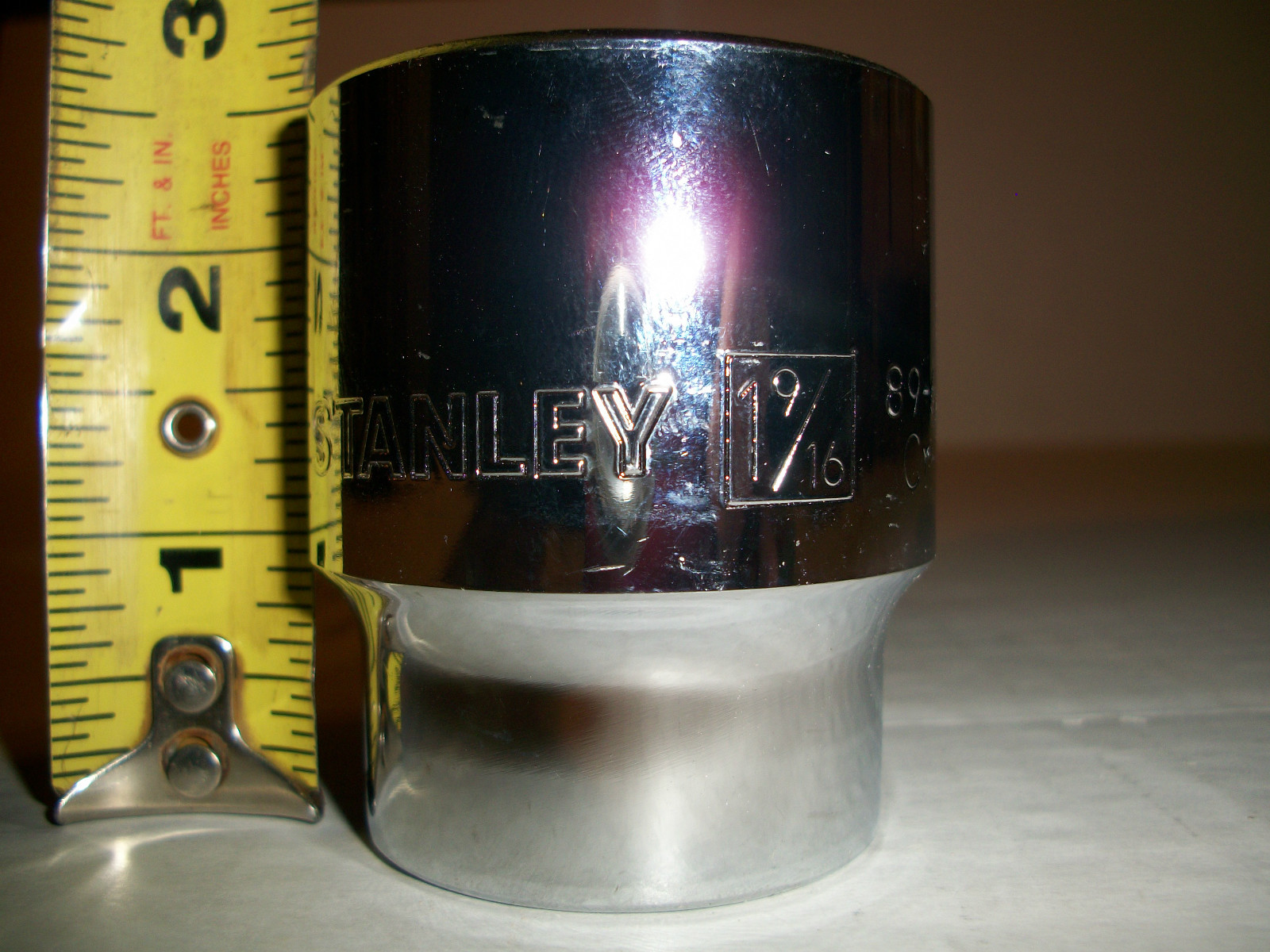 NEW STANLEY 3/4 in Drive 1-9/16 inch 12 Point socket