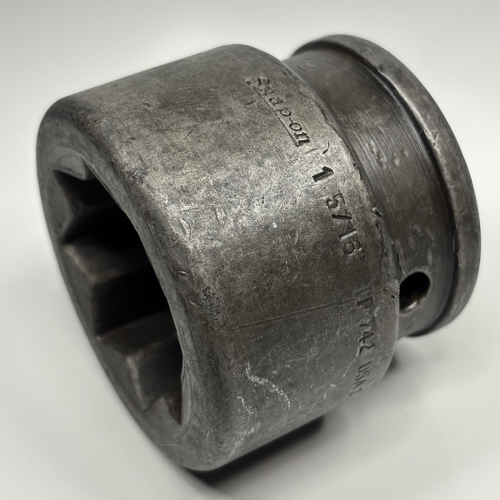Snap On IP742 1” Drive 8 Point SAE 1-5/16 Shallow Double Square Impact Socket
