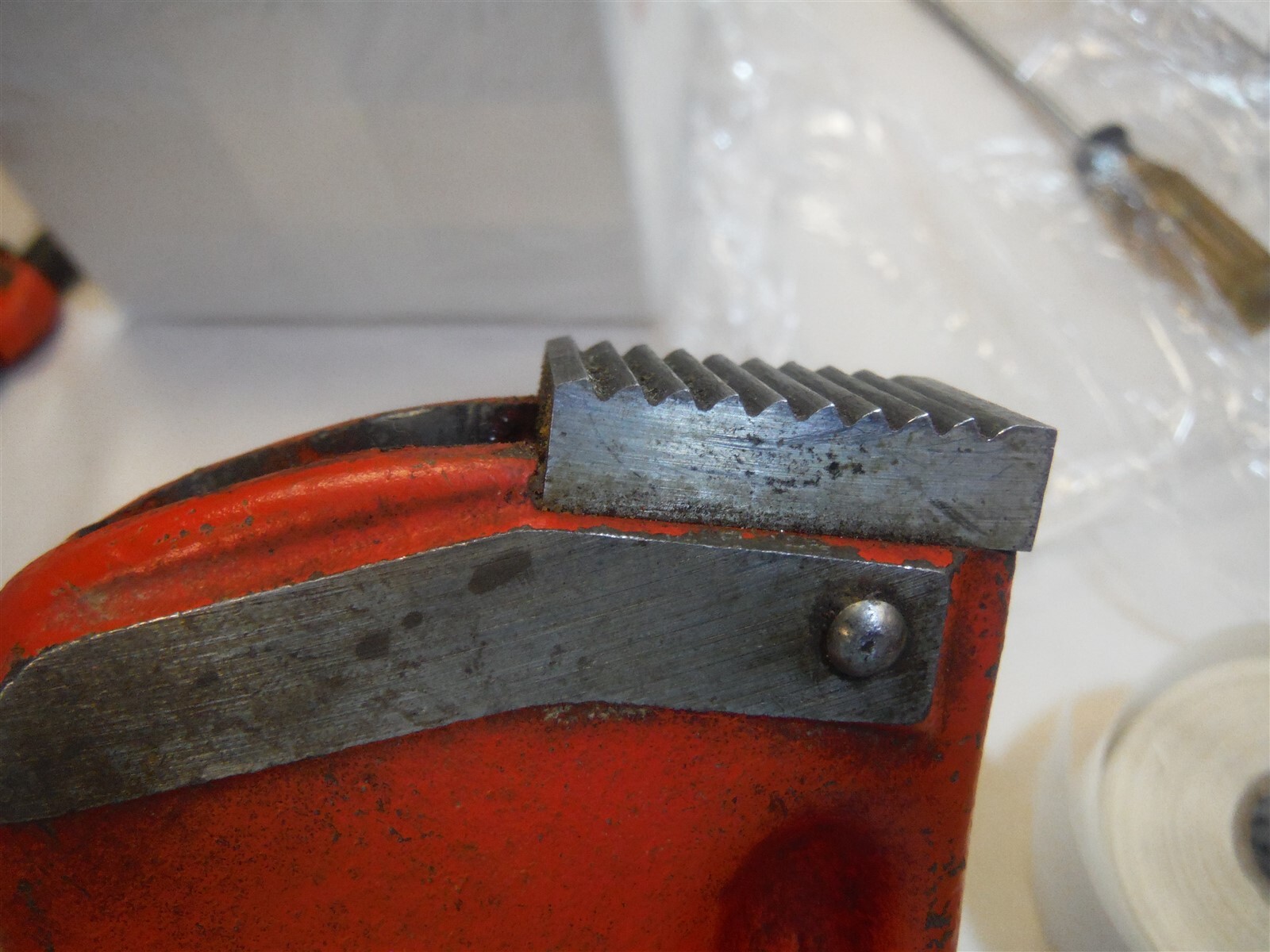 Lot of 2 ridgid pipe wrenches 14″ & 10″ *T02