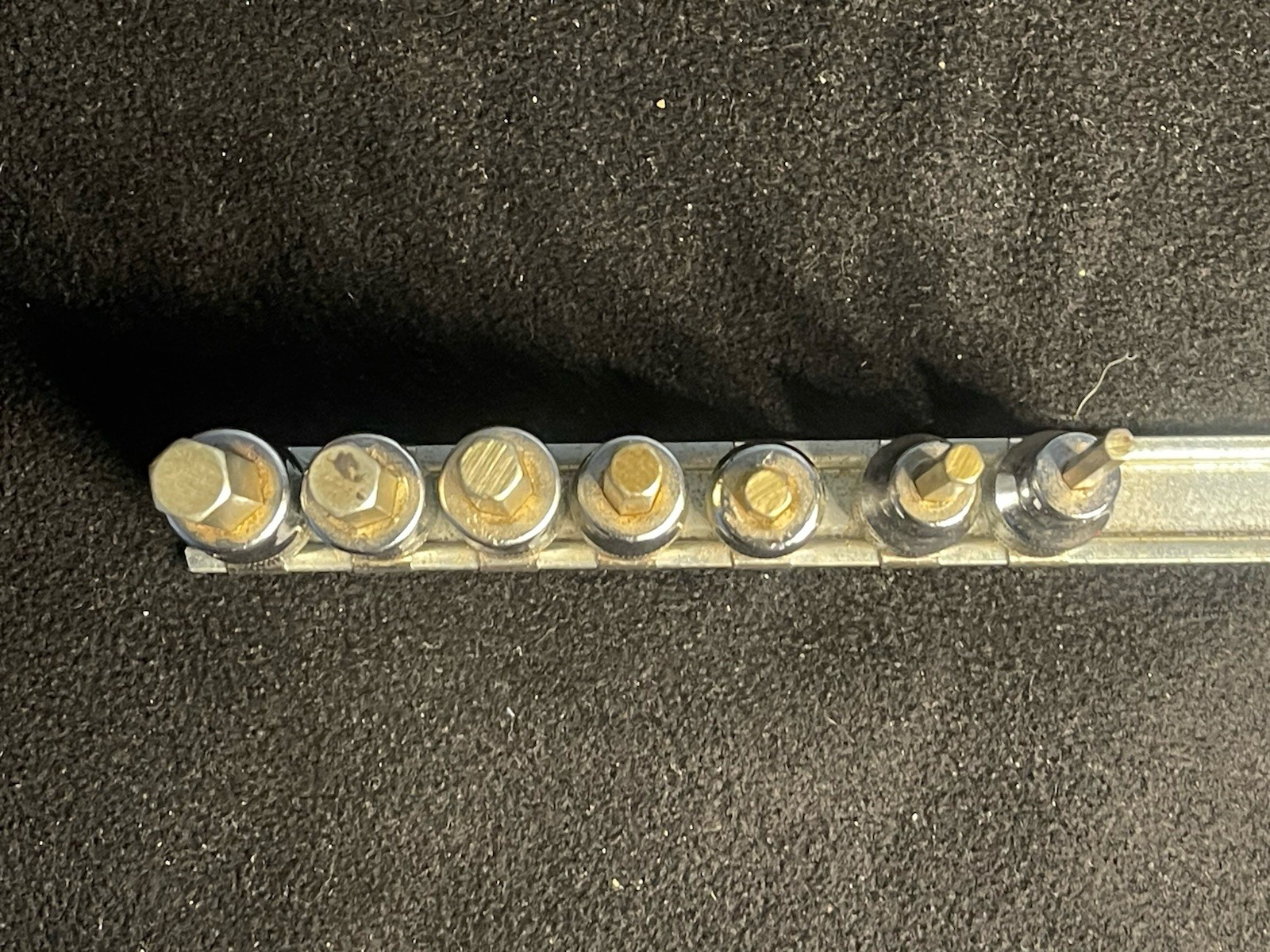 Snap On NEW 7 Piece 3/8″ Drive Metric Hex Bit Socket Set 4MM To 10MM FAM Series