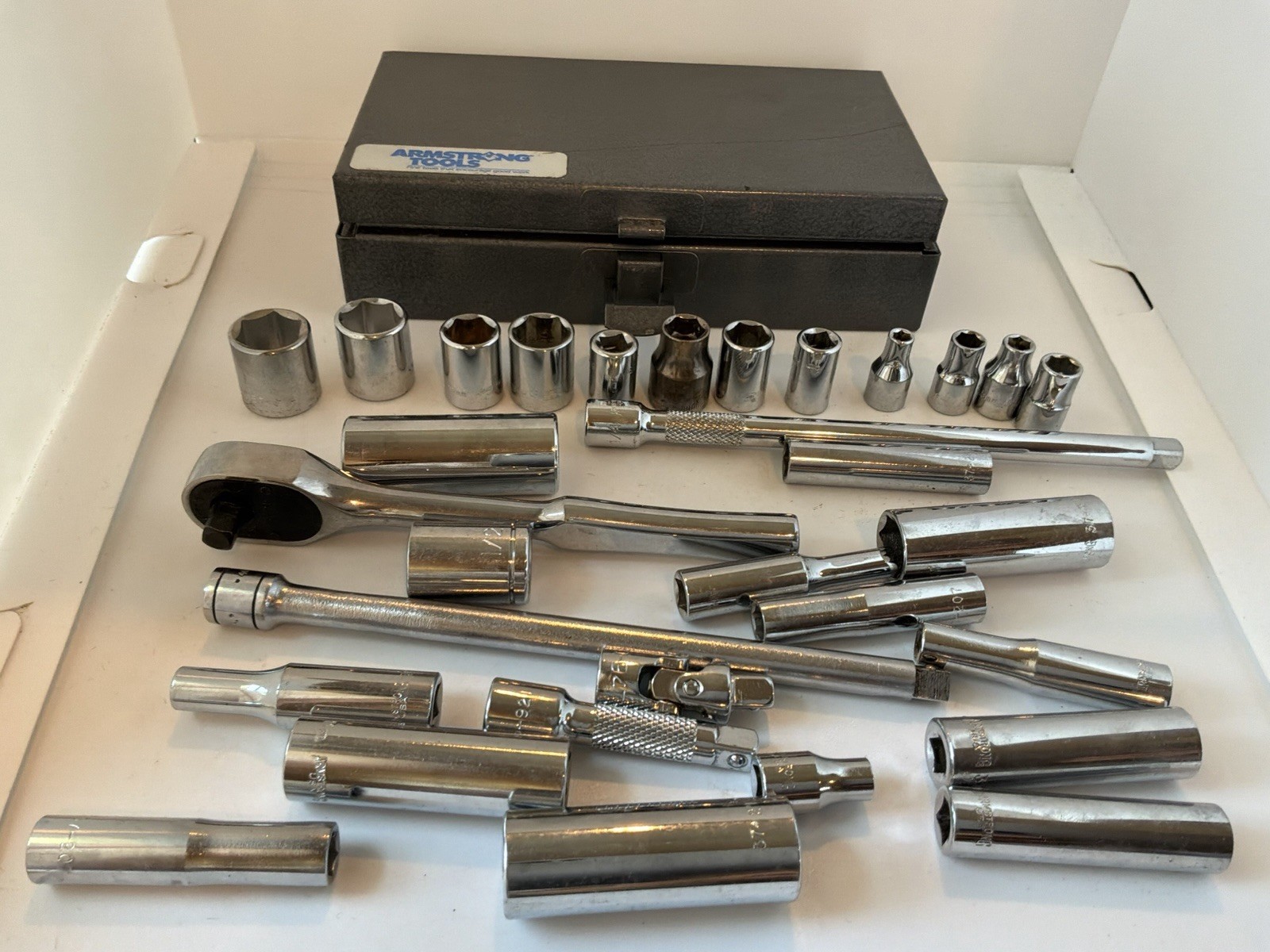 Vintage Armstrong Tools 43-152 Socket Set 1/2” Drive Ratchet USA w/ Case