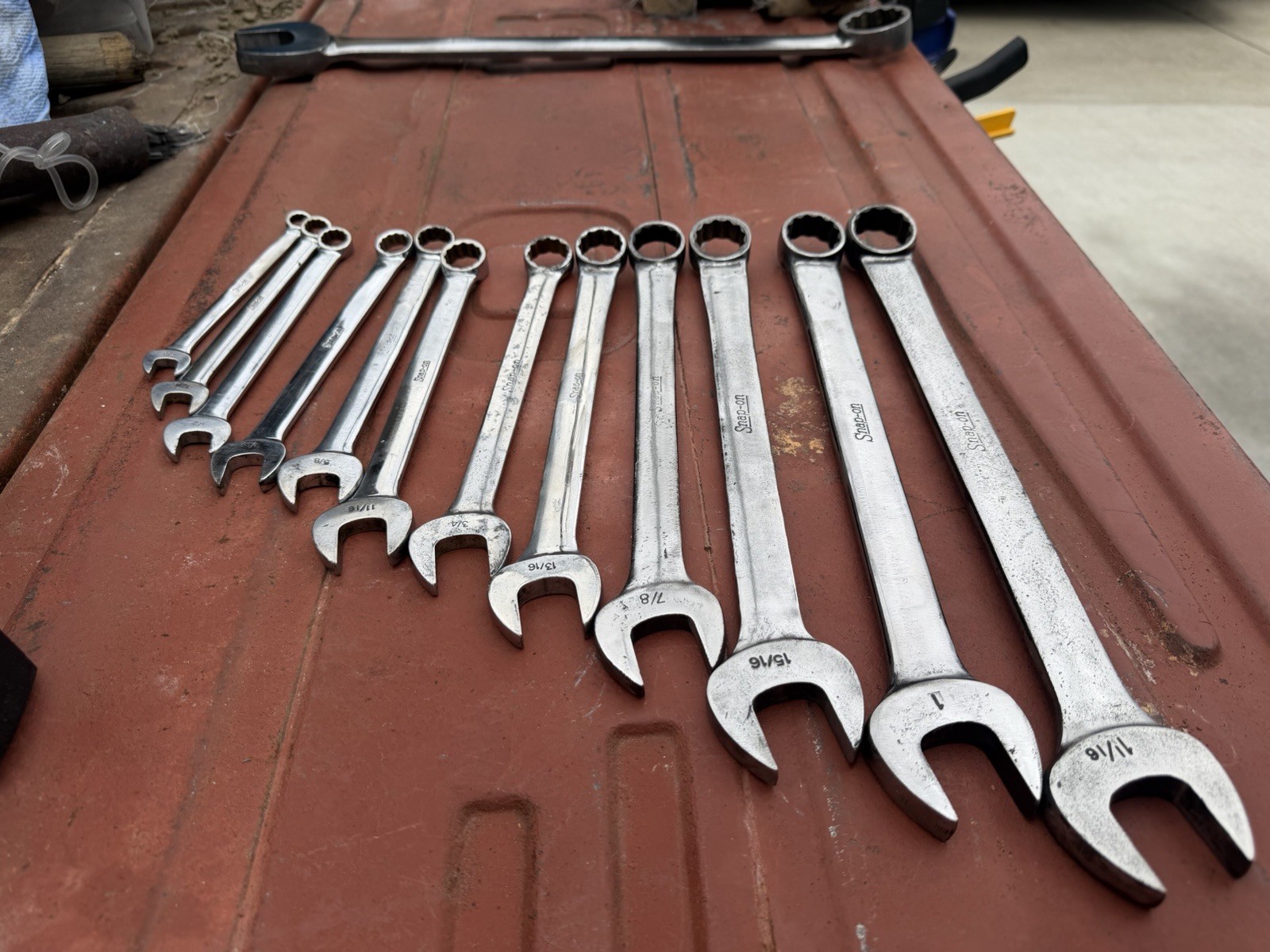 Snap-on 12 Pc. SAE 12pt. Combination Wrench Set 1 & 1/16” – 3/8”