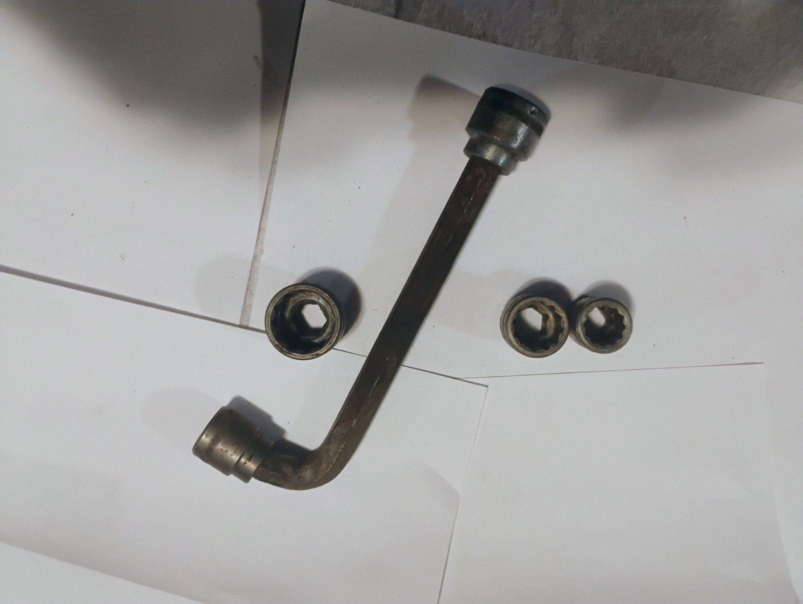 12 Point Vintage Sockets