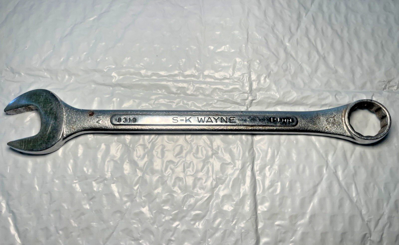 SK TOOLS WAYNE 8319, 19MM. COMBO WRENCH, 9.25″ LONG, 12 POINT.