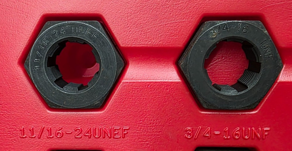 Snap On 20 pc Master Spindle Rethreading Set