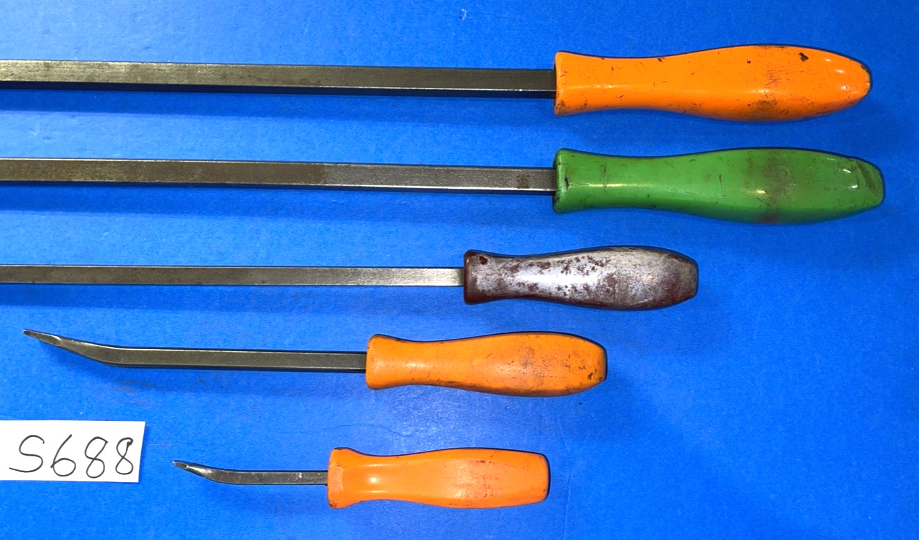 MATCO TOOLS 4 PIECE PRY BAR SET 6 TO 24 IN + LARGE SCREWDRIVER STYLE PRY BAR