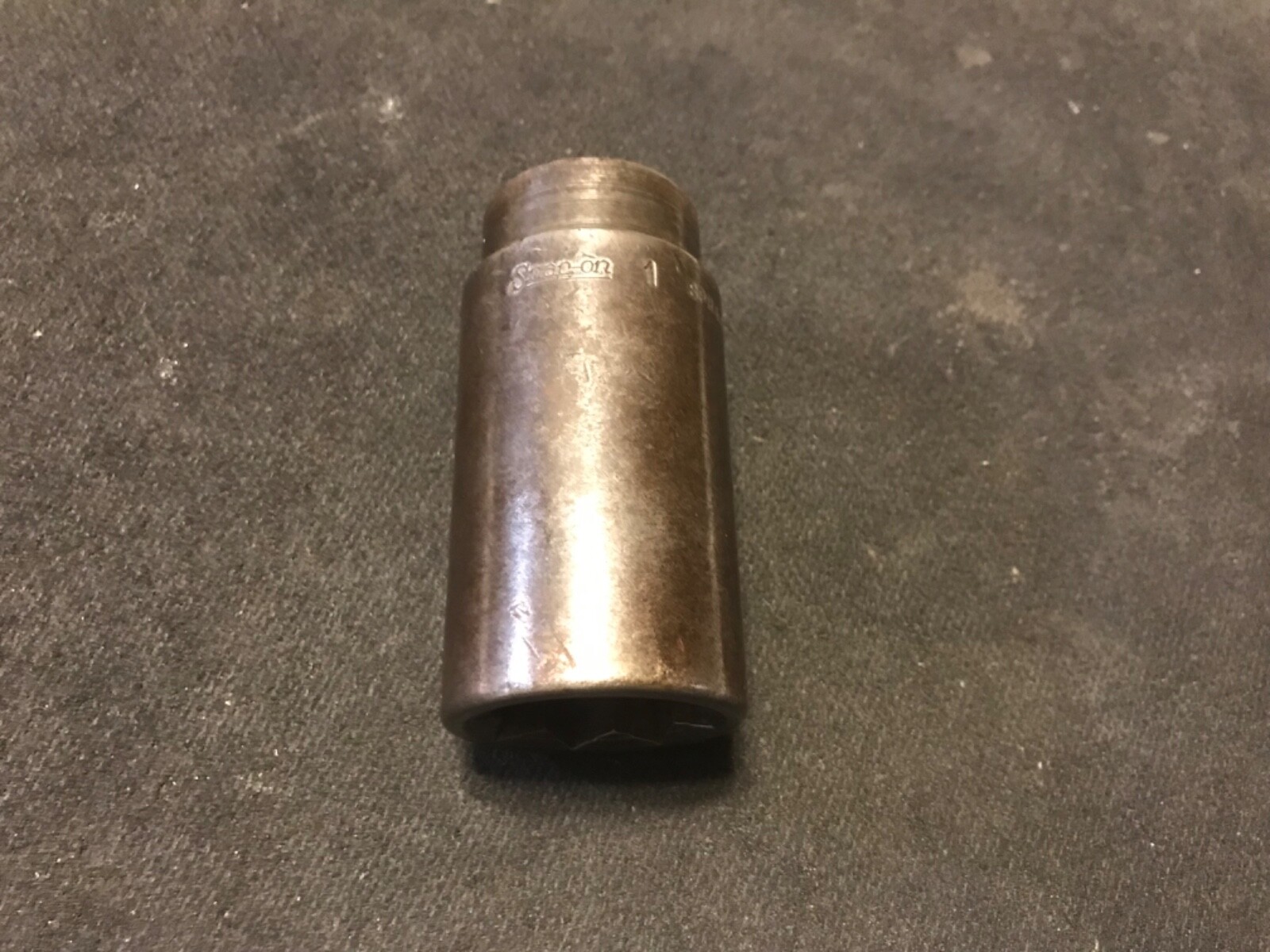 Snap On Tools 1/2″ Drive 8-Point SAE 1″ Deep Double Square Power Socket SPR432