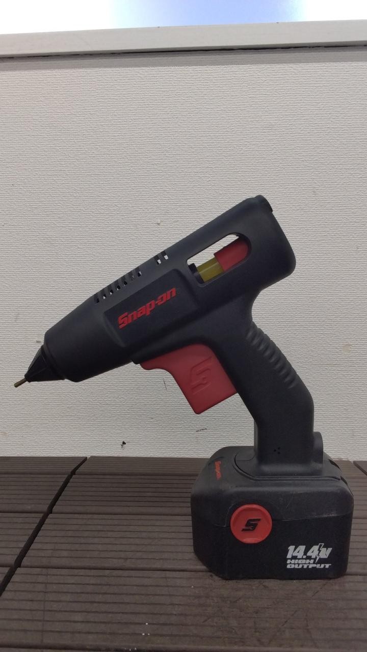 SNAP ON CAG6850 Rechargeable glue gun