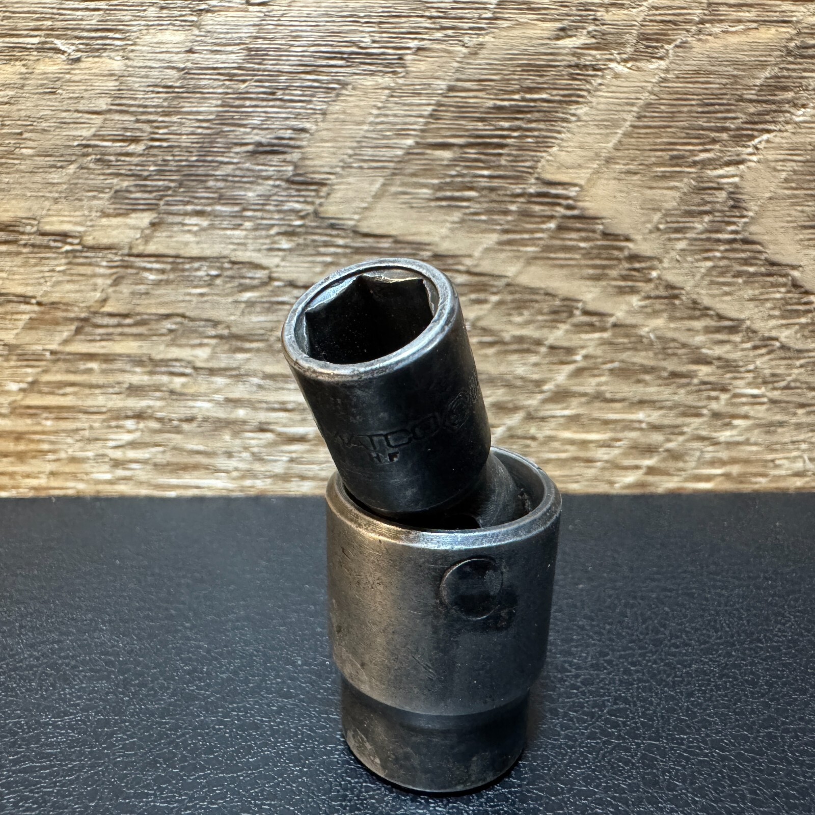 MATCO Tools BUP126 3/8″ Drive 3/8″ SAE 6 Point Impact Swivel Socket