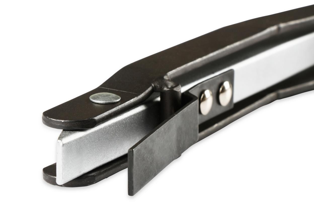 Mr Gasket Wrench Great for working on clutches; transmissions; installing rings