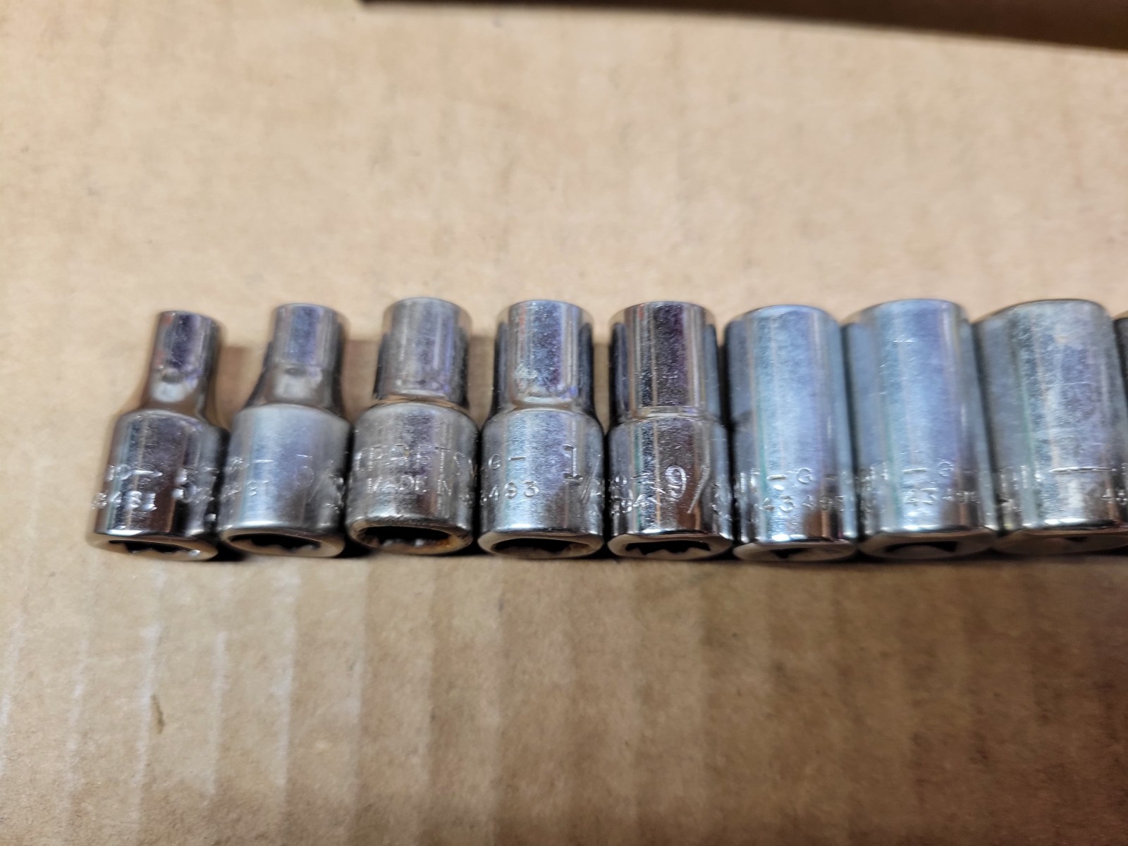 Craftsman USA 1/4″ Drive 11-Piece 6-Point Socket Set 5/32″ – 9/16″