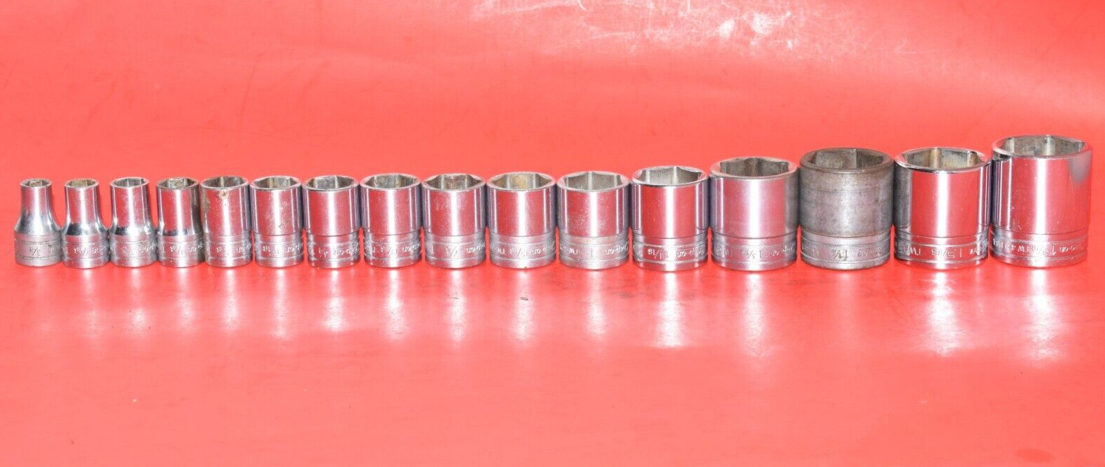 Snap-On 1/2″ Drive 16 PIECE SAE 3/8″ – 1-3/8″ Shallow 6-POINT Flank Socket Set