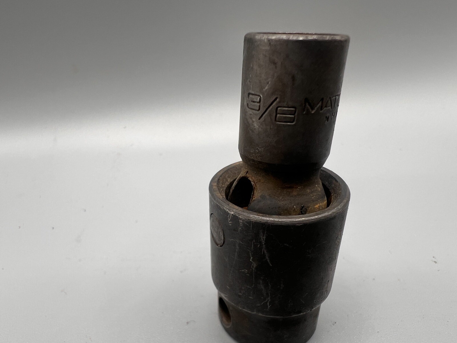 Matco Tools BUP126 Swivel Flex Universal Impact Socket 3/8″ SAE 3/8″ Drive 6 Pt