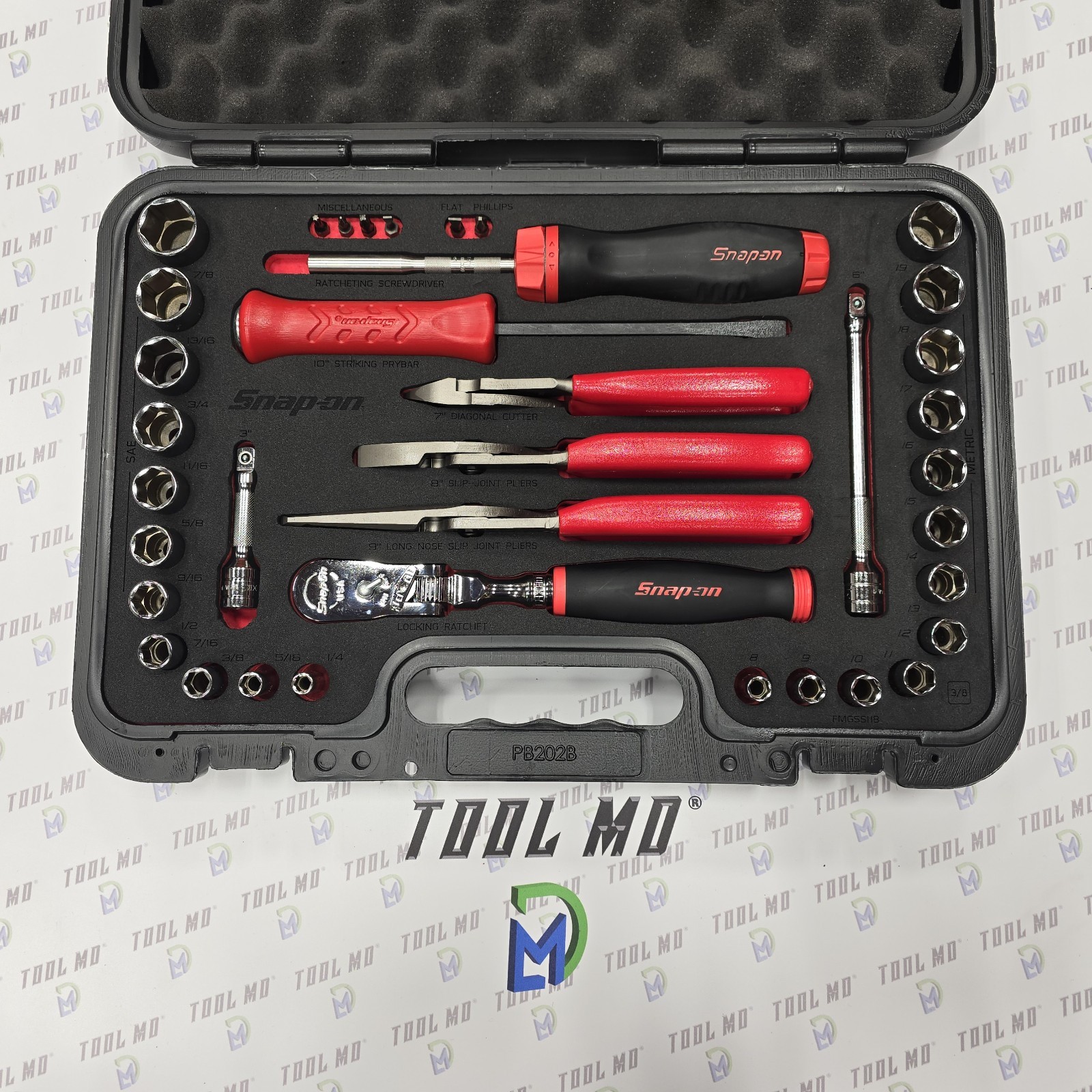 Snap-on Tools NEW 33Pc 3/8″ Drive Metric & SAE Assorted Service Set 233FSMBFR