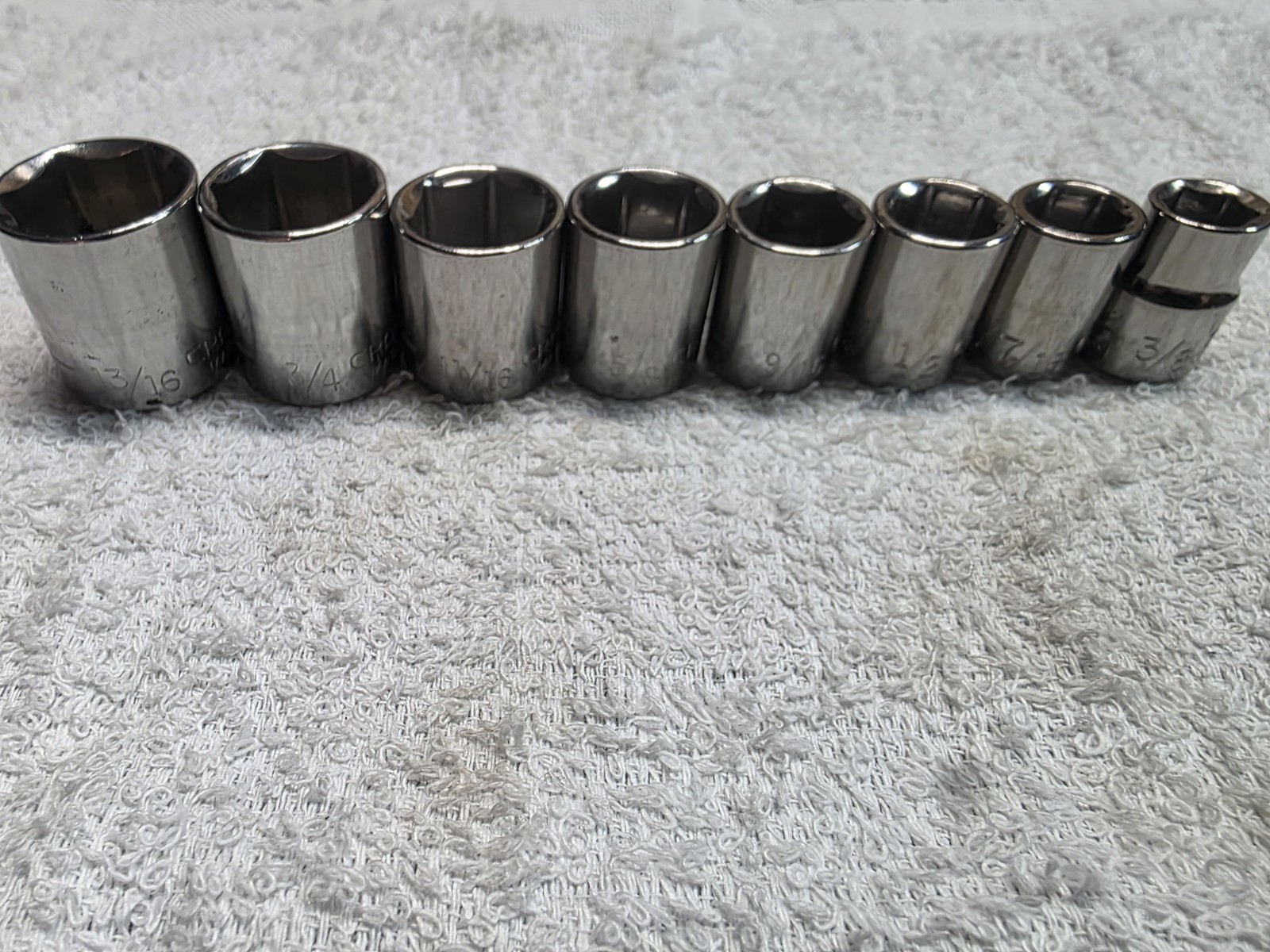 Craftsman G series Socket Assortment Lot SAE & Metric 1/2-3/8 Sized