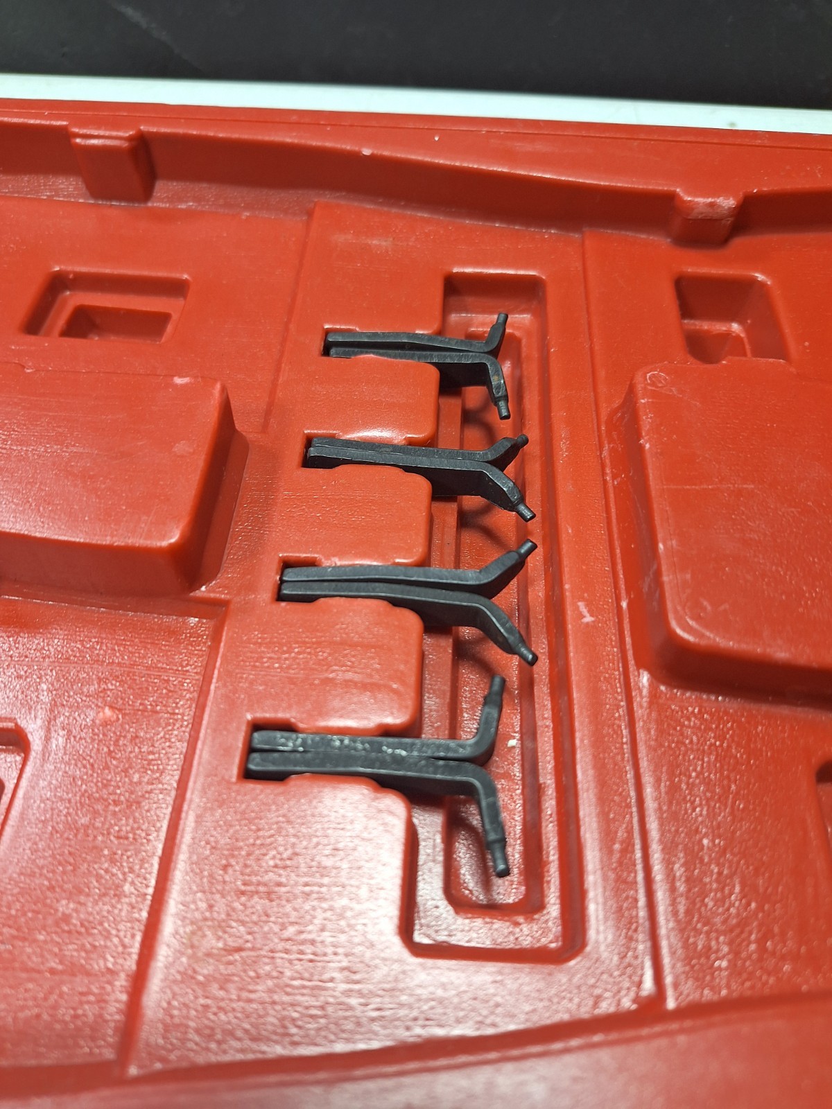 Universal Circlip Snap Pliers Tool Set, Retaining With Replacement Tips 16″
