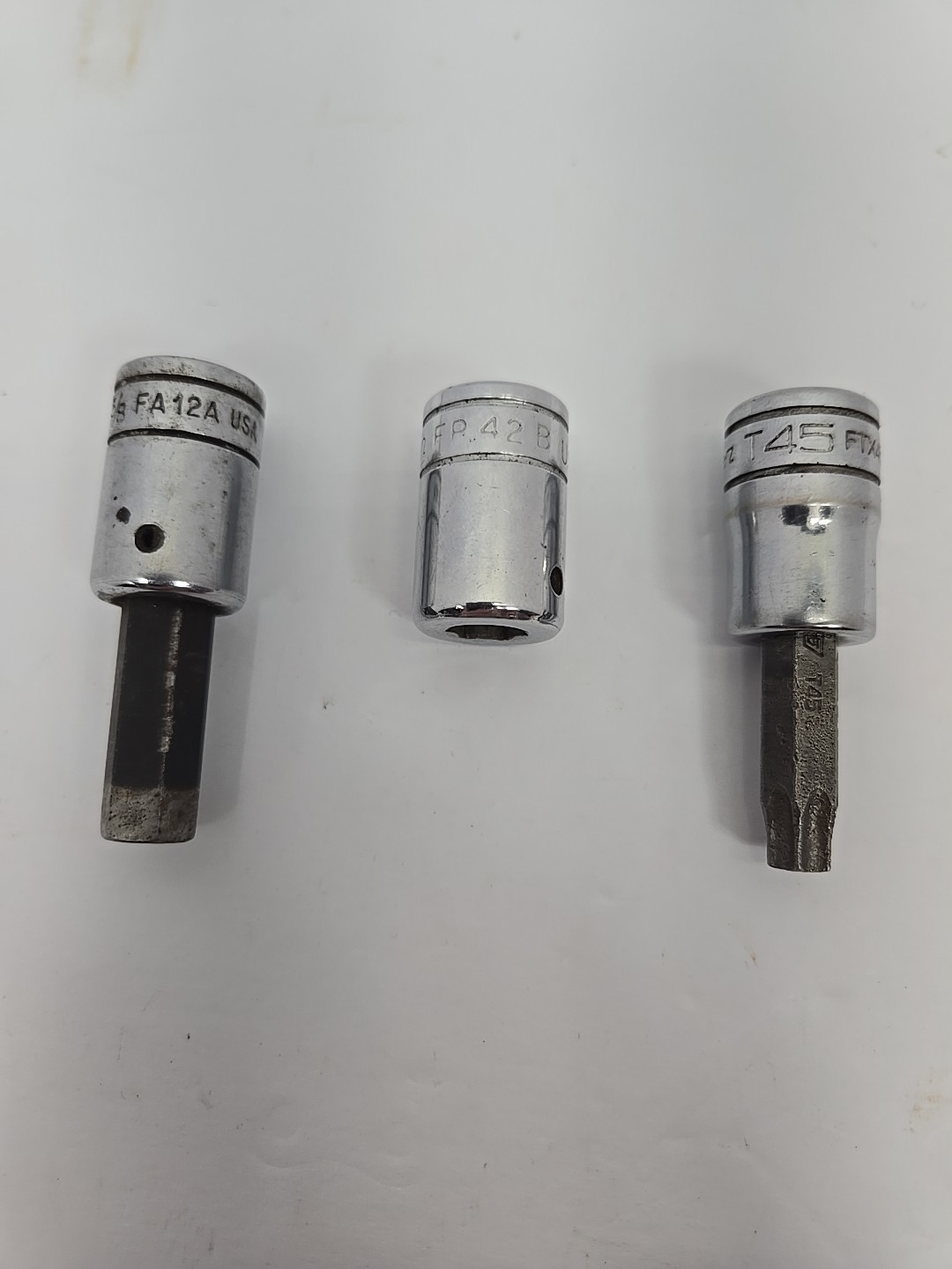 SNAP-ON FA12A 3/8″ BIT, SNAP-ON FR42B SOCKET, & FTX45E TORX BIT. ALL 3/8″ DRIVE