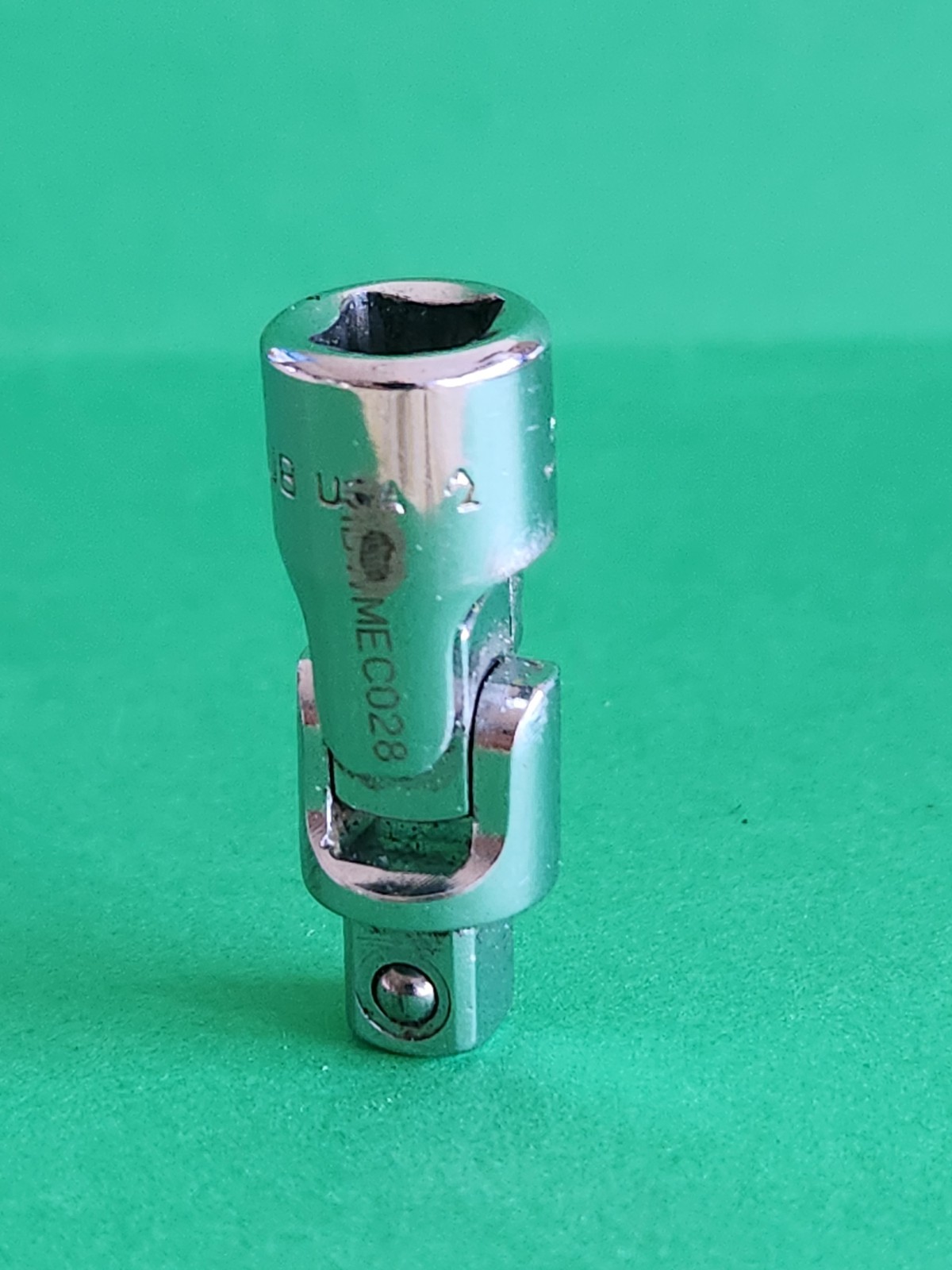 SNAP ON TMU8 1/4″ DRIVE UNIVERSAL / SWIIVEL SOCKET
