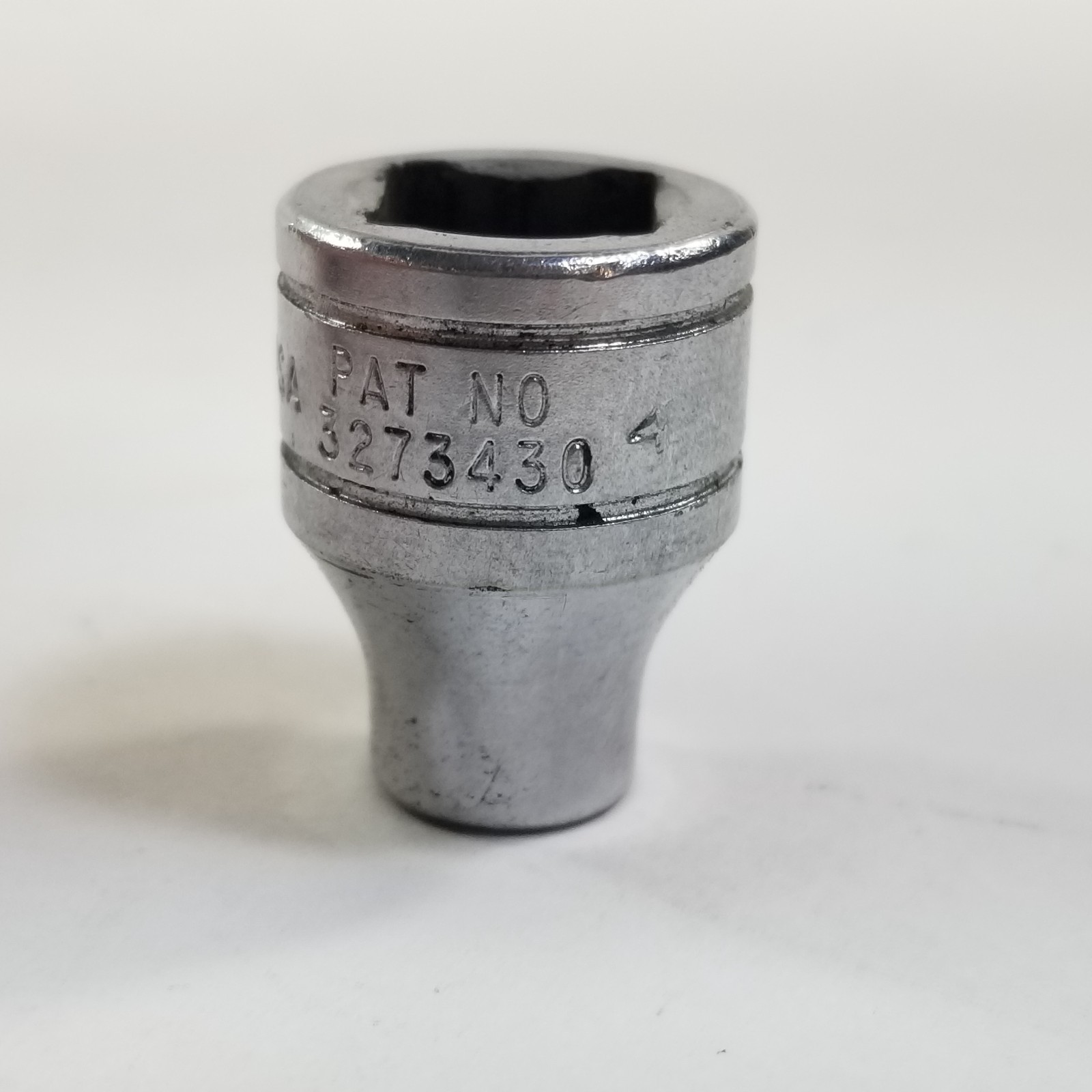 Snap-On Tools F081 – 1/4″ – 12 Point Shallow Socket 3/8″ Drive SAE Snap On USA
