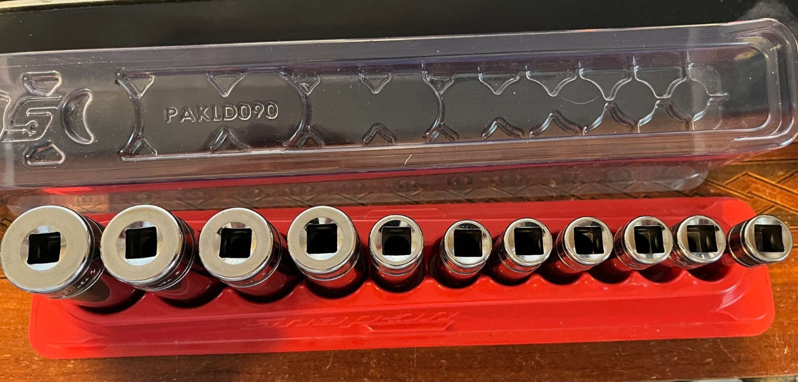 Snap-on™ 3/8″ Drive 1/4″ thru 7/8″ 6-Point Deep Socket Set 211SFSY NICE SAVE$$