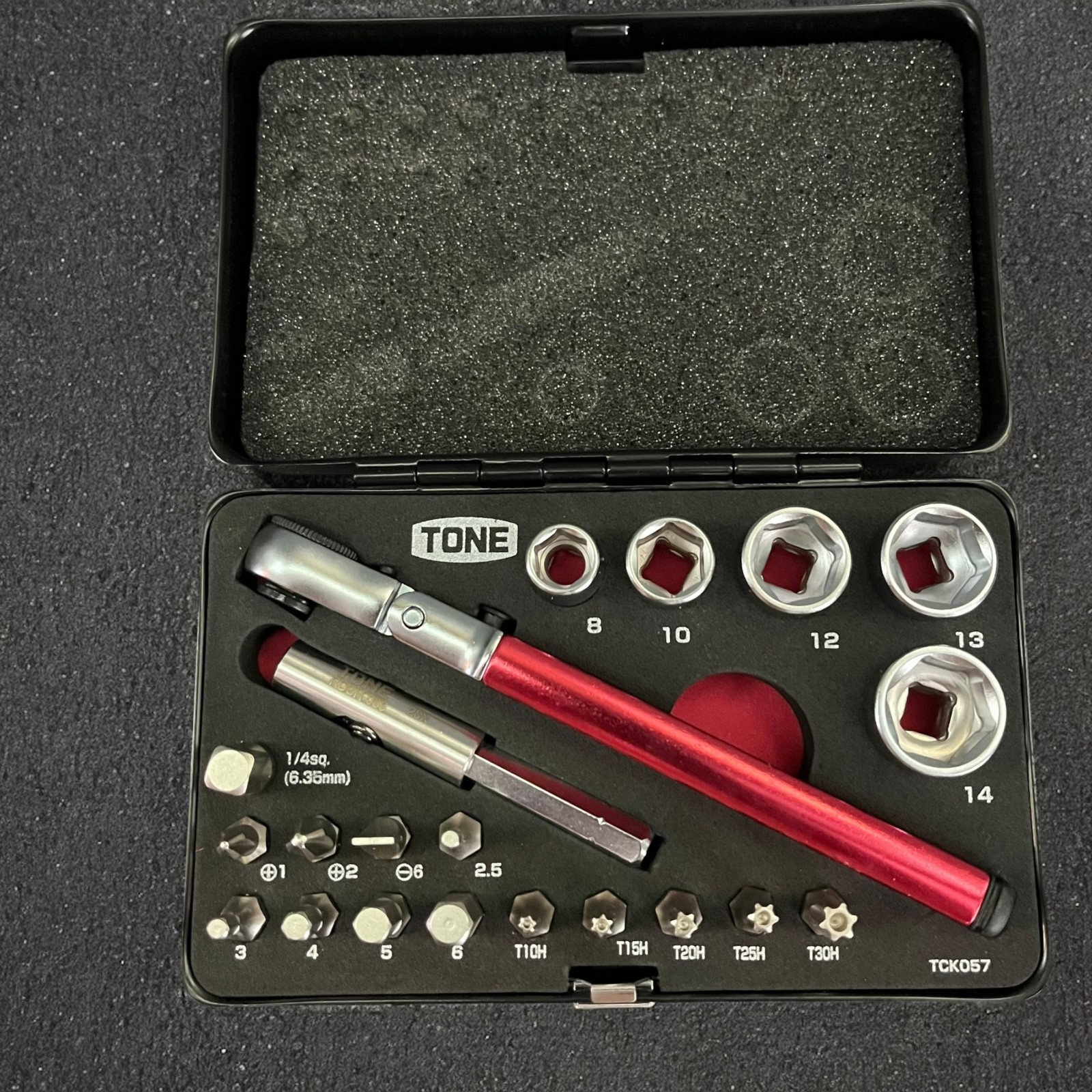 TONE L-MIX21920MBK 21-piece Socket Wrench Bit Set in black metal case