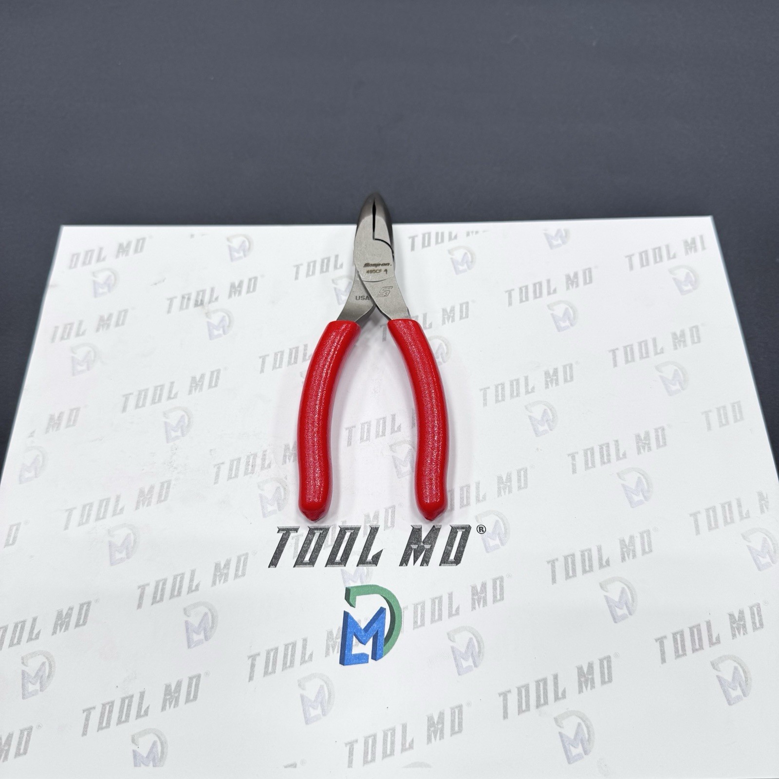 Snap-on Tools USA NEW RED Soft Grip 6″ Talon Grip 35° Needle Nose Pliers 495CF