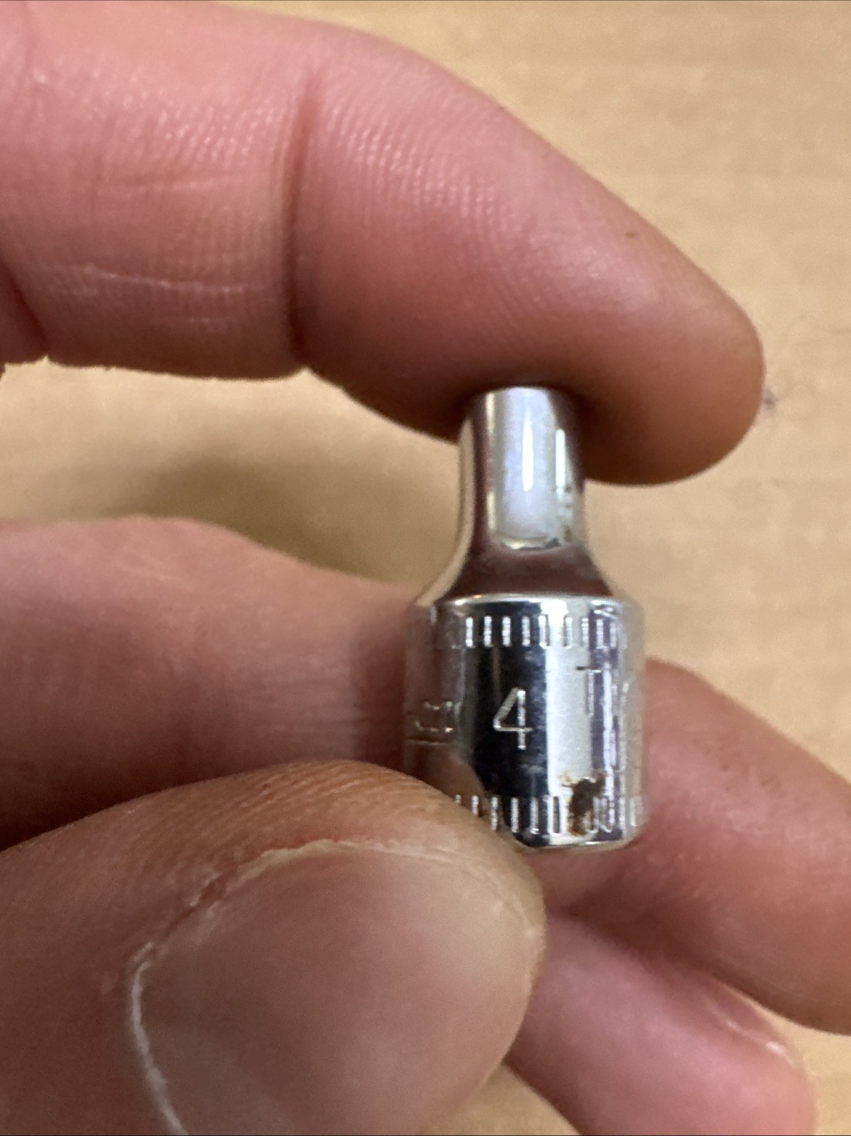 Snap On Tools TMM4 4mm Metric Flank Drive Shallow Socket 1/4″ Drive 6 Point #7