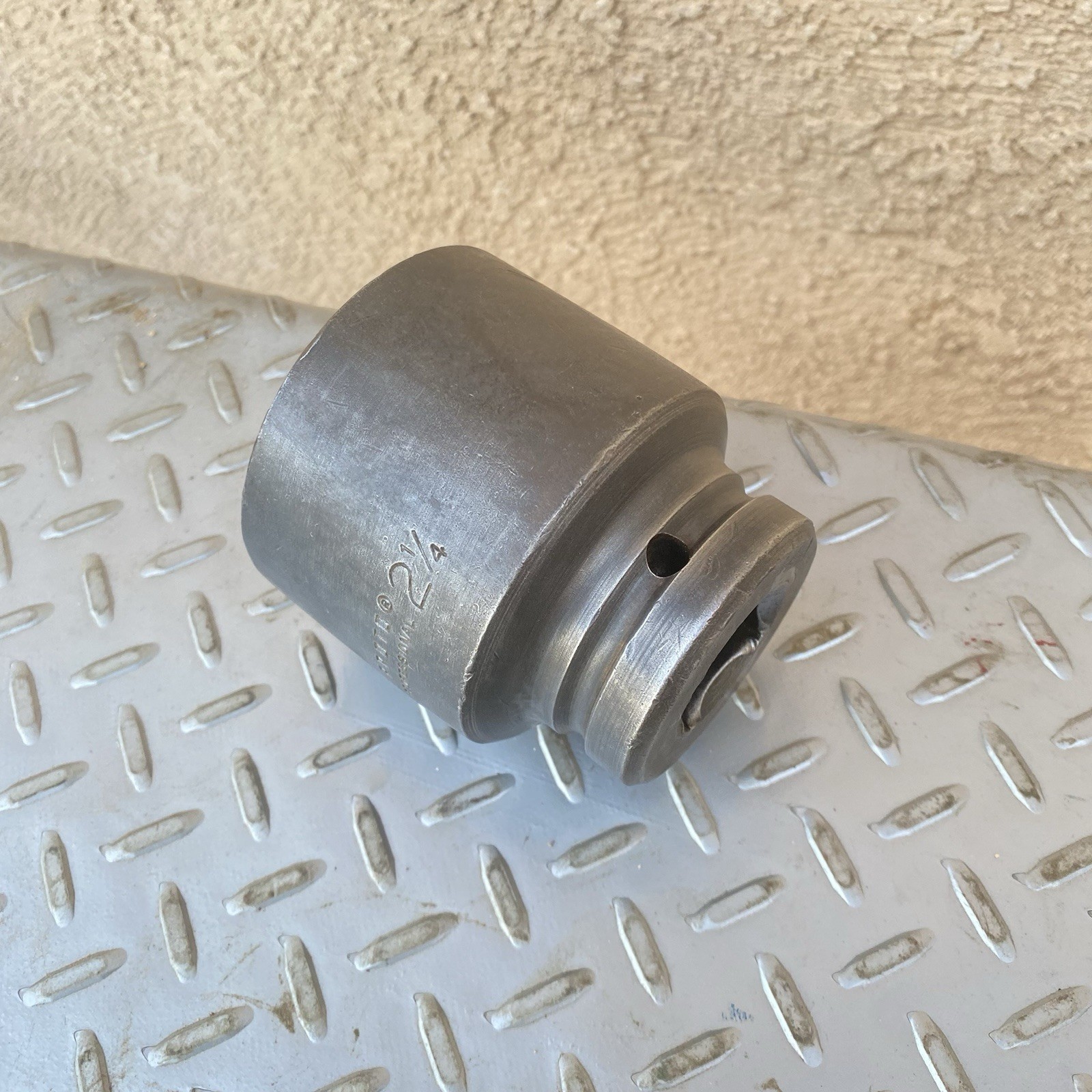 Proto Professional 10036 Impact Socket 2-1/4”Standard 1″ Drive 6 Point