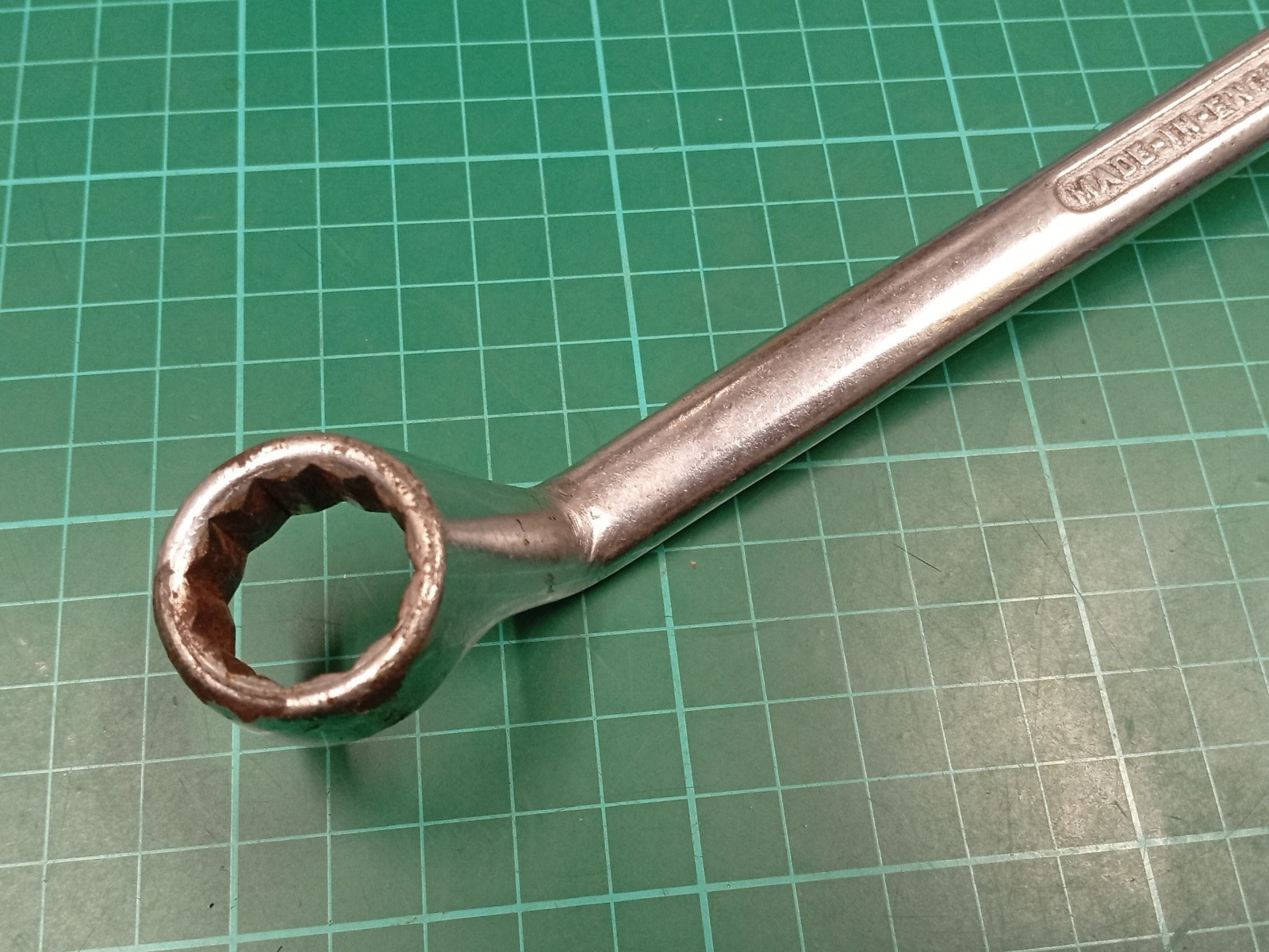 BEDFORD Vanadium, 5/8″ x 3/4″ AF, Offset Ring Spanner, Made In England