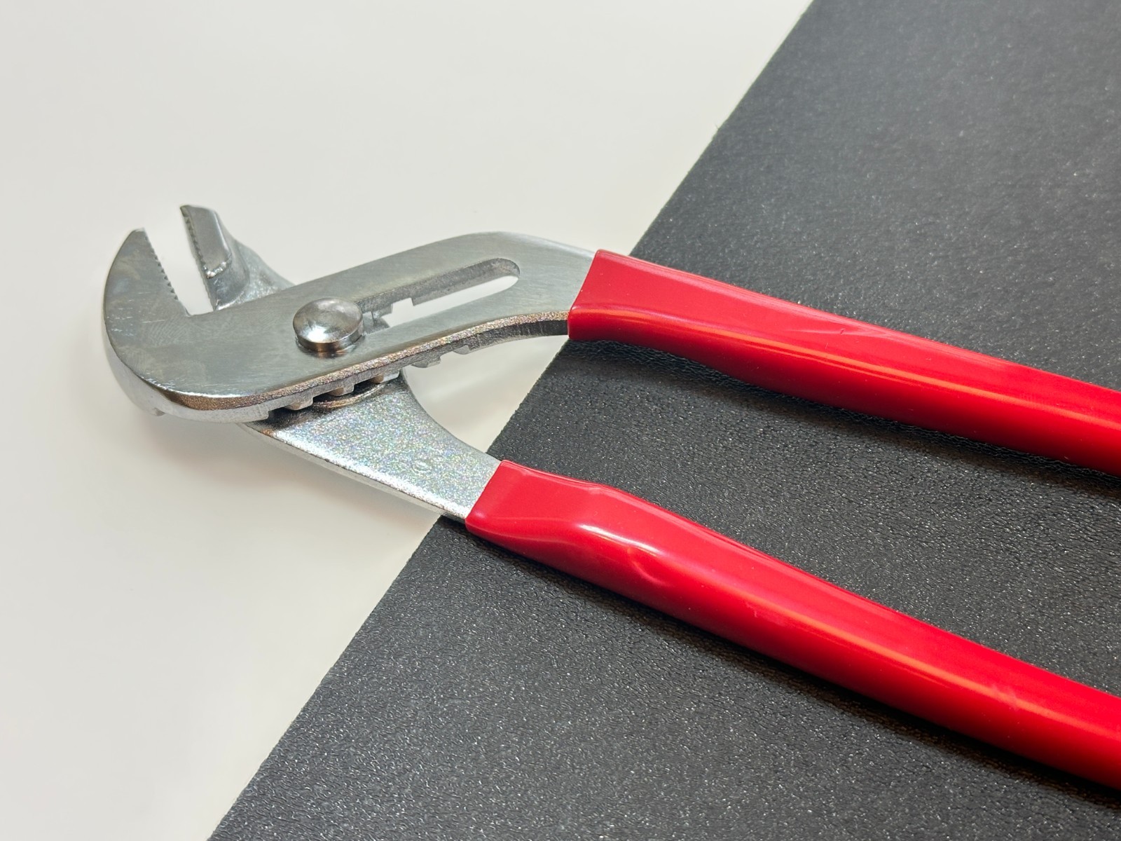 KAL Tools Japan KAL-240 Slip Joint Tongue & Groove Pliers 10″ Long Red Grip, NOS