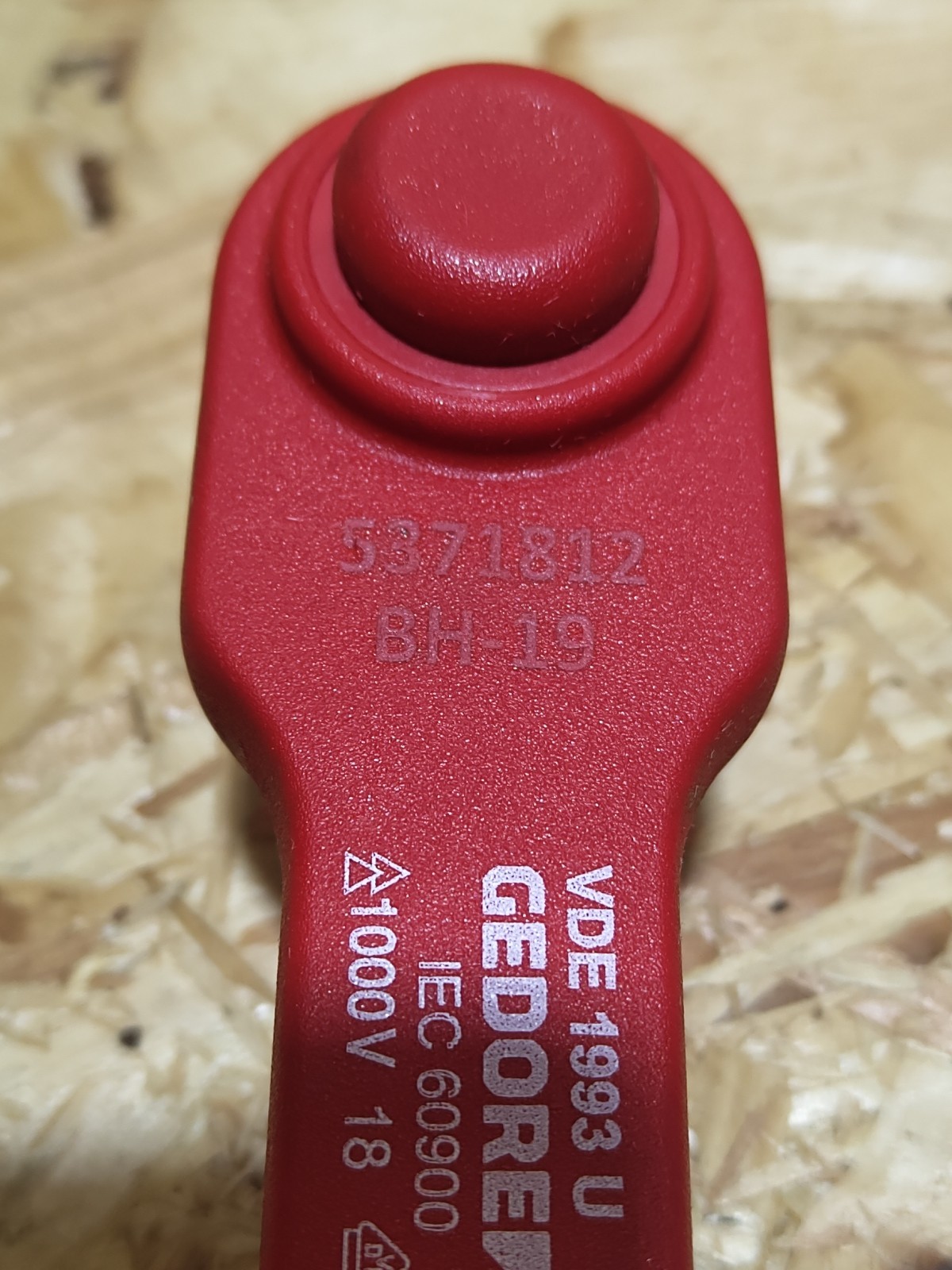 Gedore VDE 1993 U Fully Insulated 1000V Reversible Ratchet 1/2″ Drive