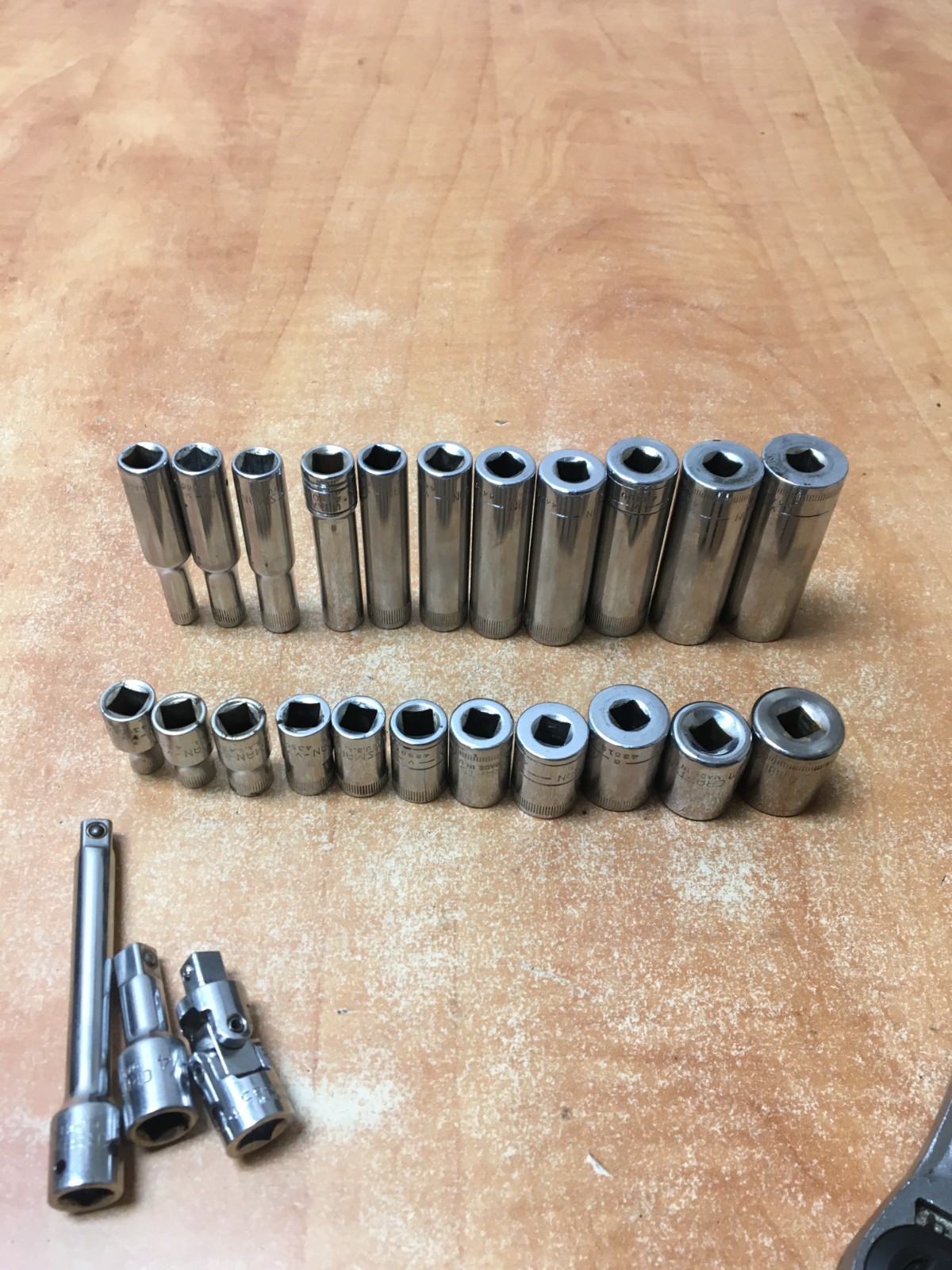Craftsman USA 26 Pc 1/4″ Drive 6 Point Metric Deep And Shallow Socket Set