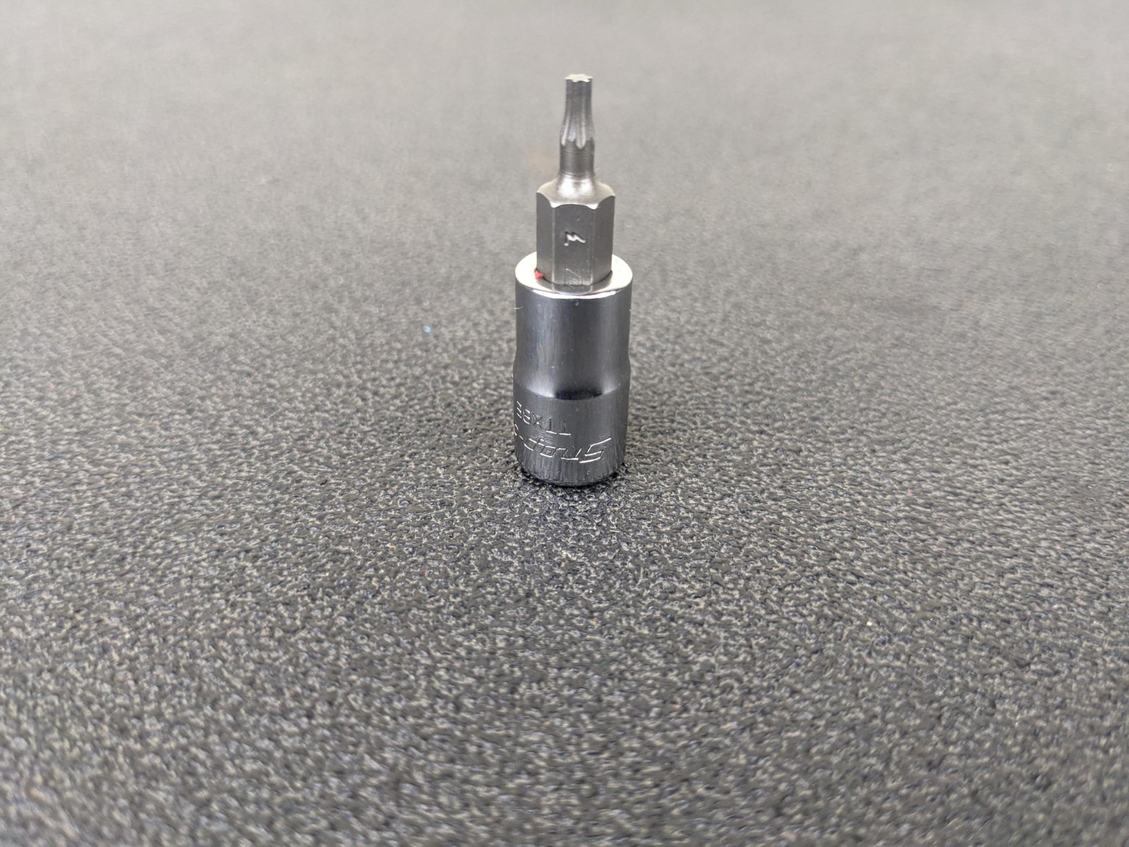 #at475 Snap-on Tools USA NEW 1/4″ Drive T8 Torx Bit Socket Driver TTX8E