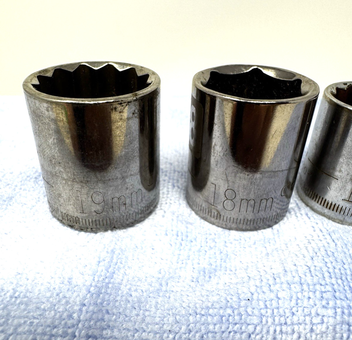 Craftsman Socket Set 3/8” Drive 9, 10, 14, 15, 16, 17, 18, 19mm 6pt and 12pt
