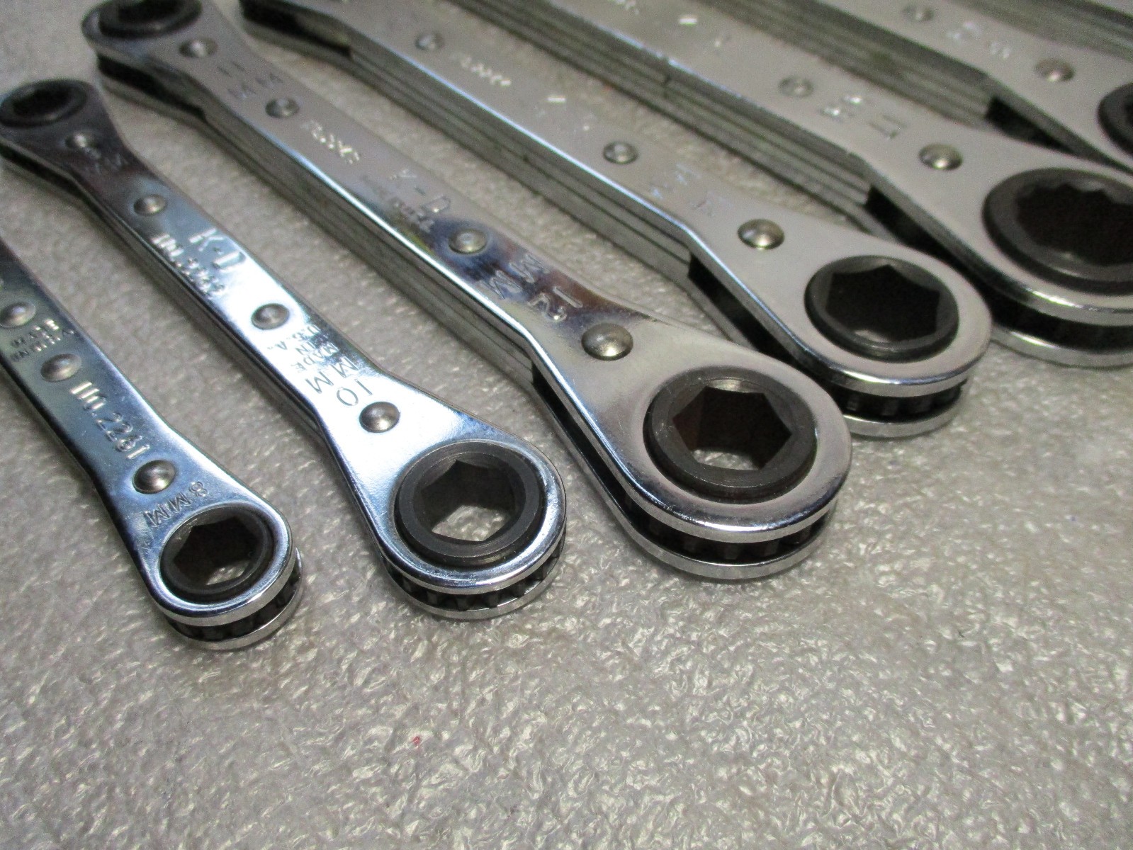 Vintage K-D Tools USA 7-Pc Metric Ratcheting Wrench Set (7mm–20mm) In Red Pouch