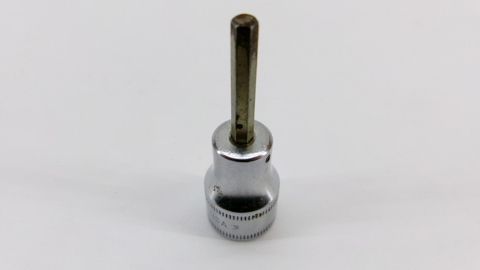Snap-on tools USA metric 3/8″ drive 4mm Standard Hex Bit Socket FAM4A Nice!
