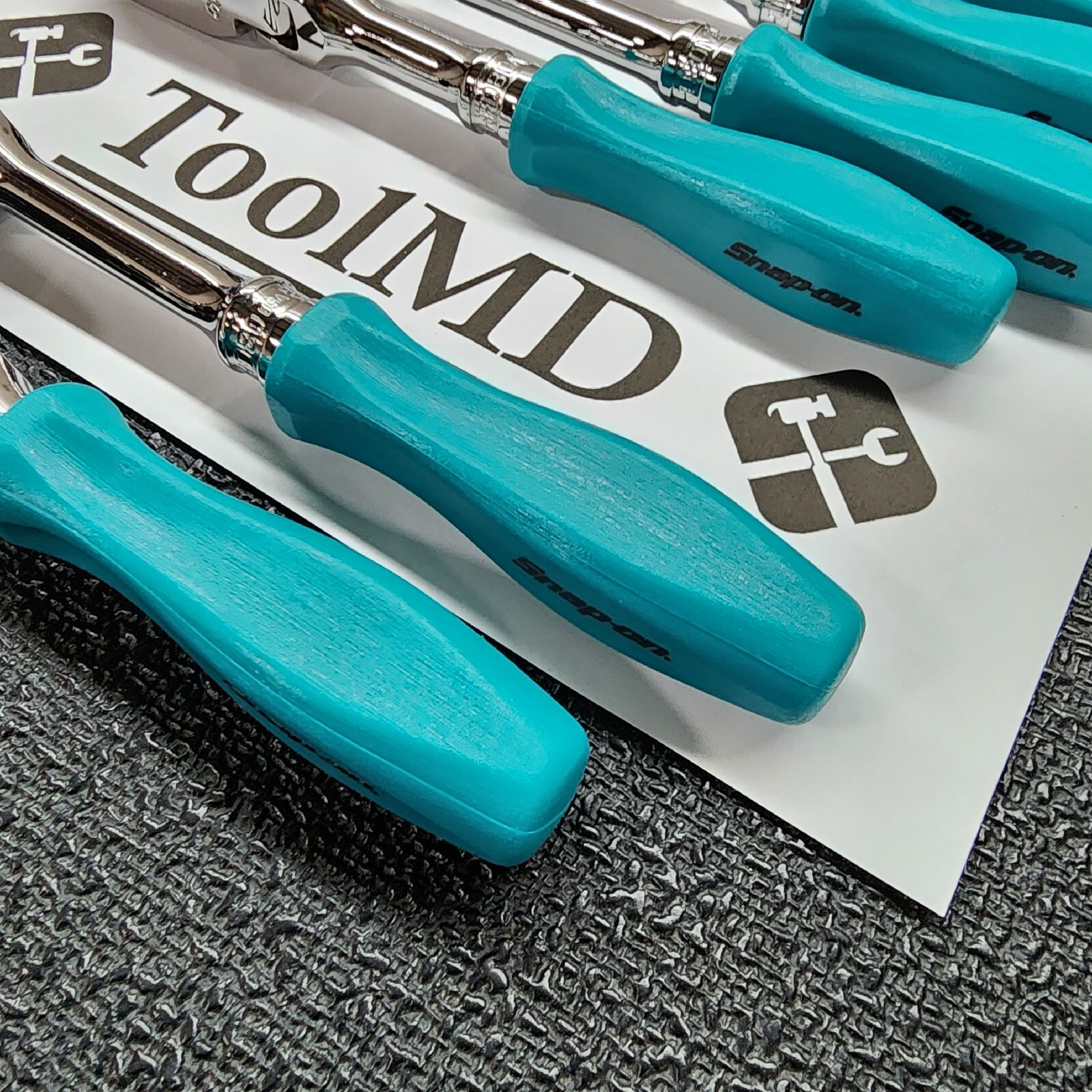 Snap-on Tools NEW 8pc TEAL Hard Handle 3/8″ Drive Fixed & Flex Head Ratchet Set