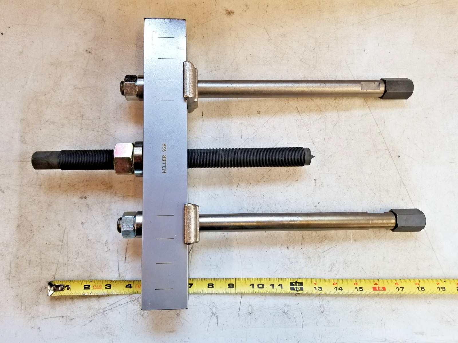 * OTC / Miller Tool 938 17.5 Ton Capacity Push Puller (LIKE NEW)