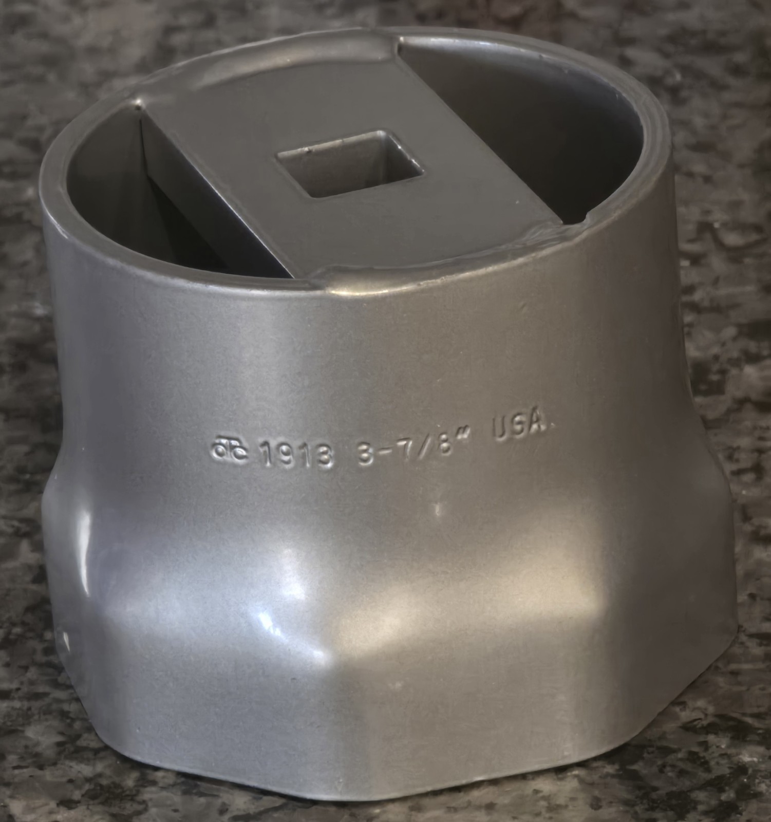New OTC Tools, 3-7/8″, 8-Point Wheel Bearing Locknut Socket For 3/4″ Drive