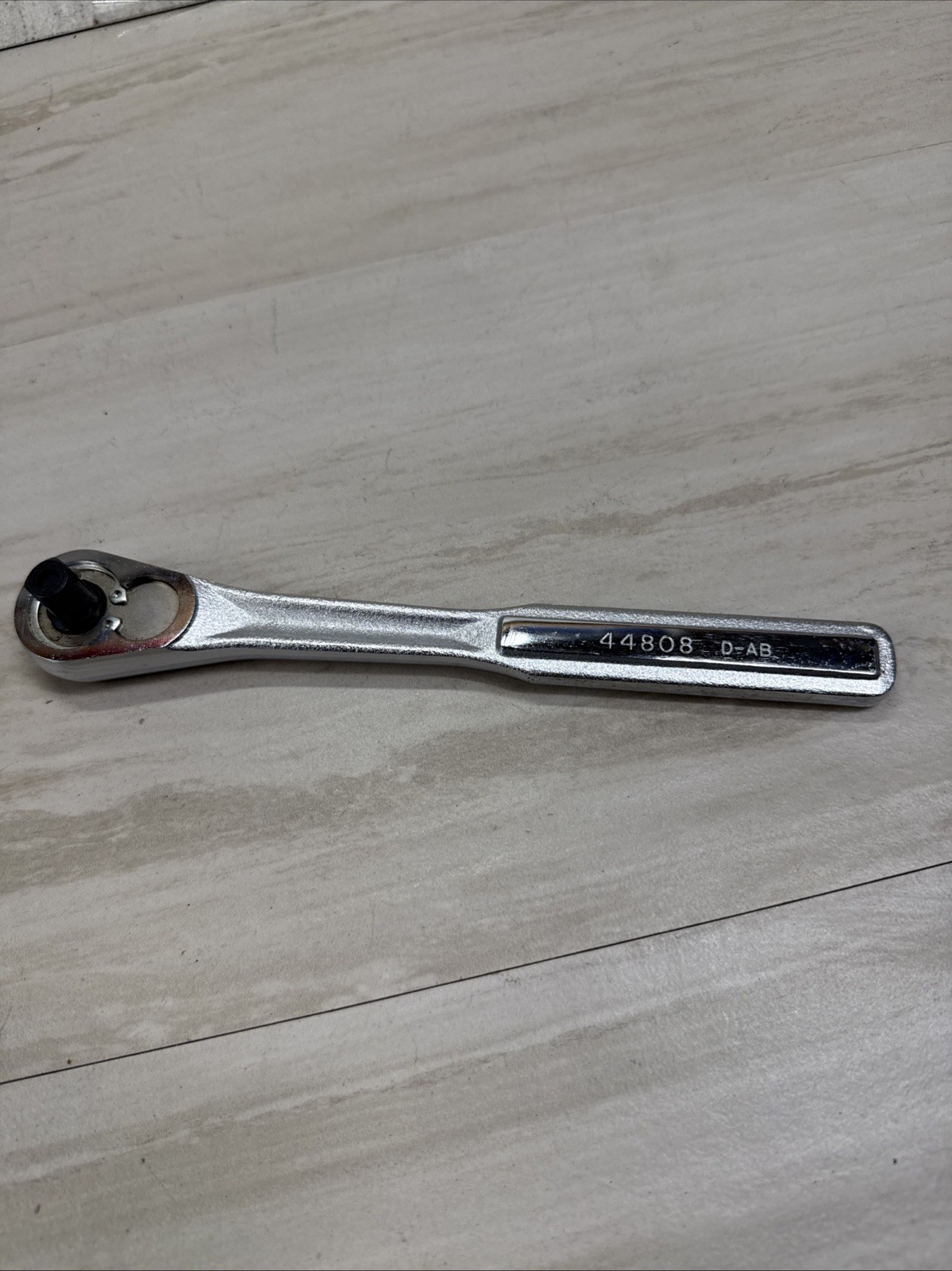Craftsman 3/8″ Drive 8″ Long Teardrop Ratchet Handle – 44808 D-AB Tight