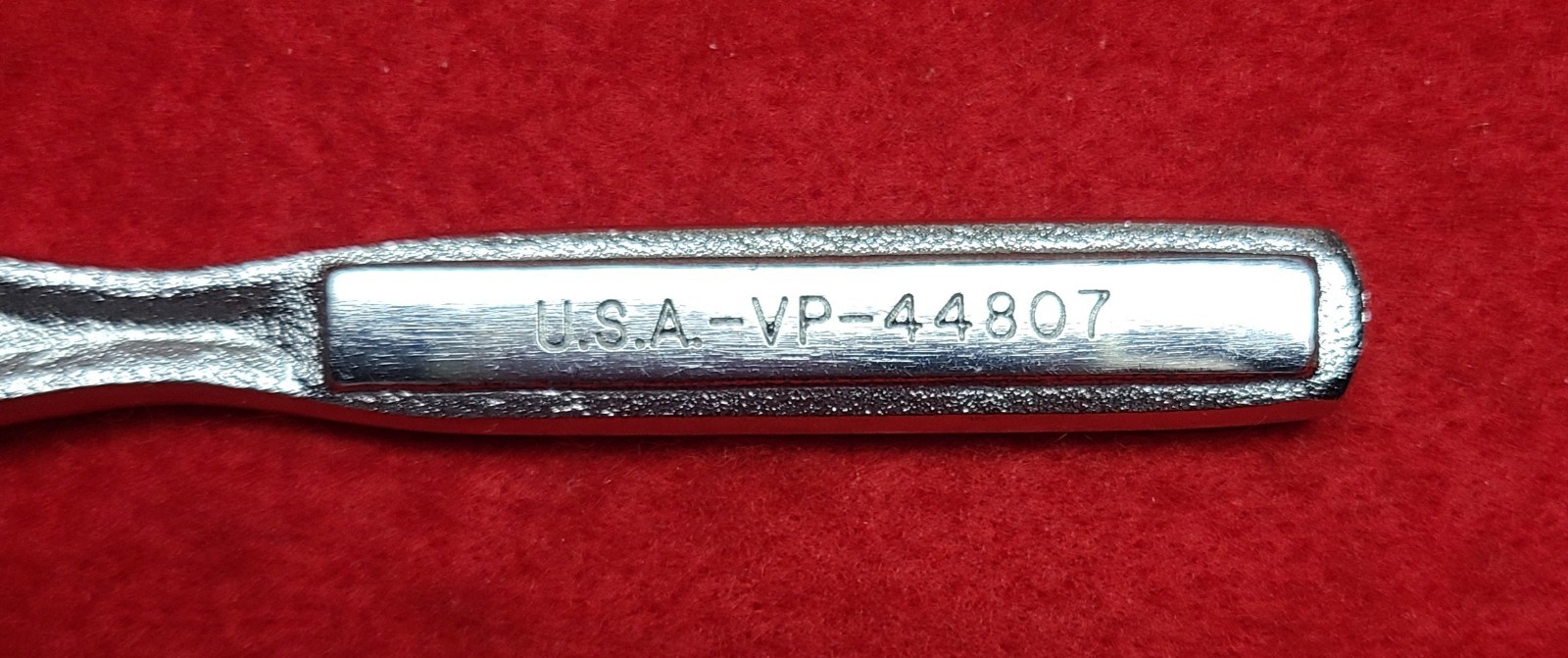 Lot-of-2 Craftsman USA Ratchets: 3/8″ Flex-Head Stubby VP44834 and 1/4″ VP44807