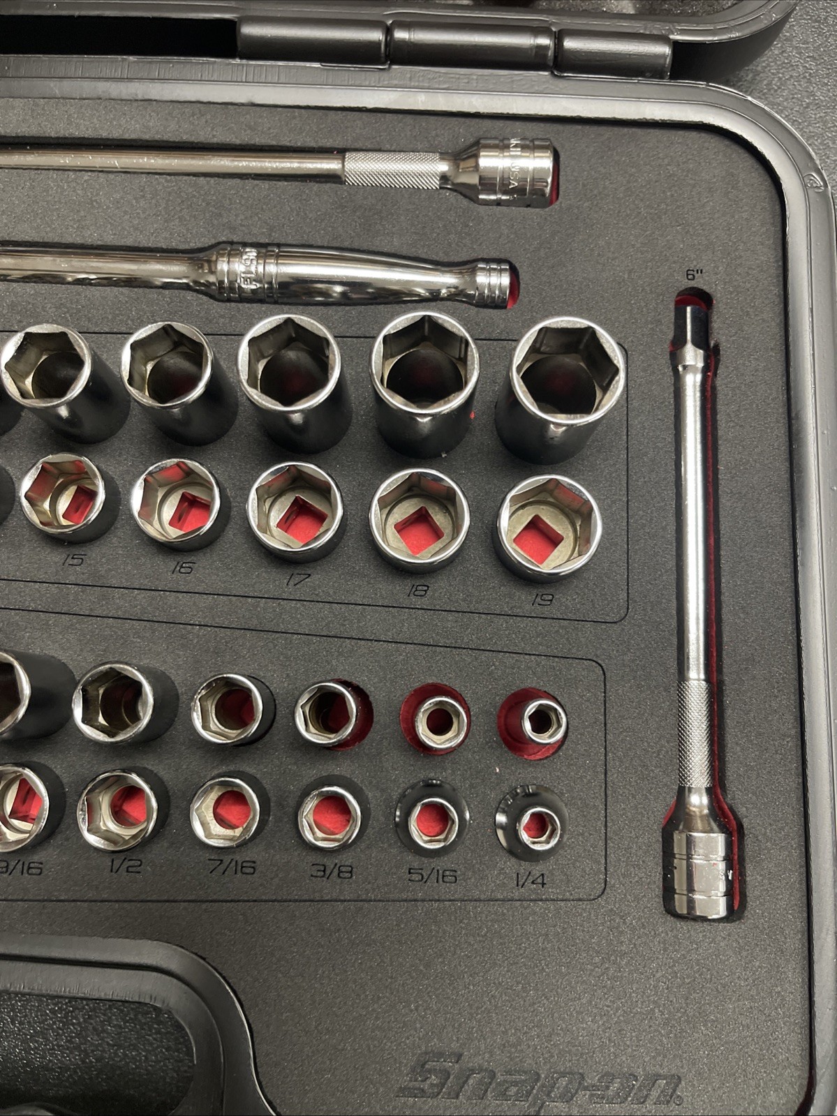 Snap On 51 pc 3/8″ Drive 6 Point Metric SAE General Service Set 251FSMBFR NEW
