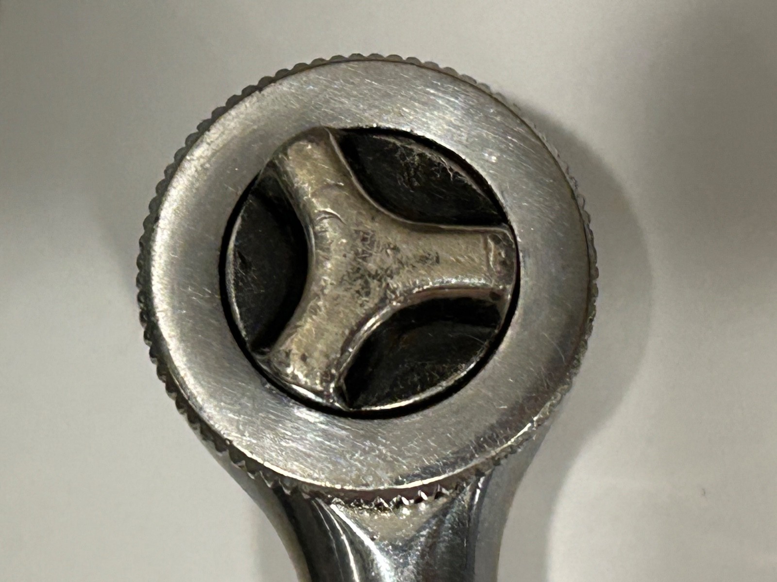 CRAFTSMAN 43795 Thumb Wheel 1/4″ Dr Ratchet, Spinner, Ext’s & Sockets-USA-$10