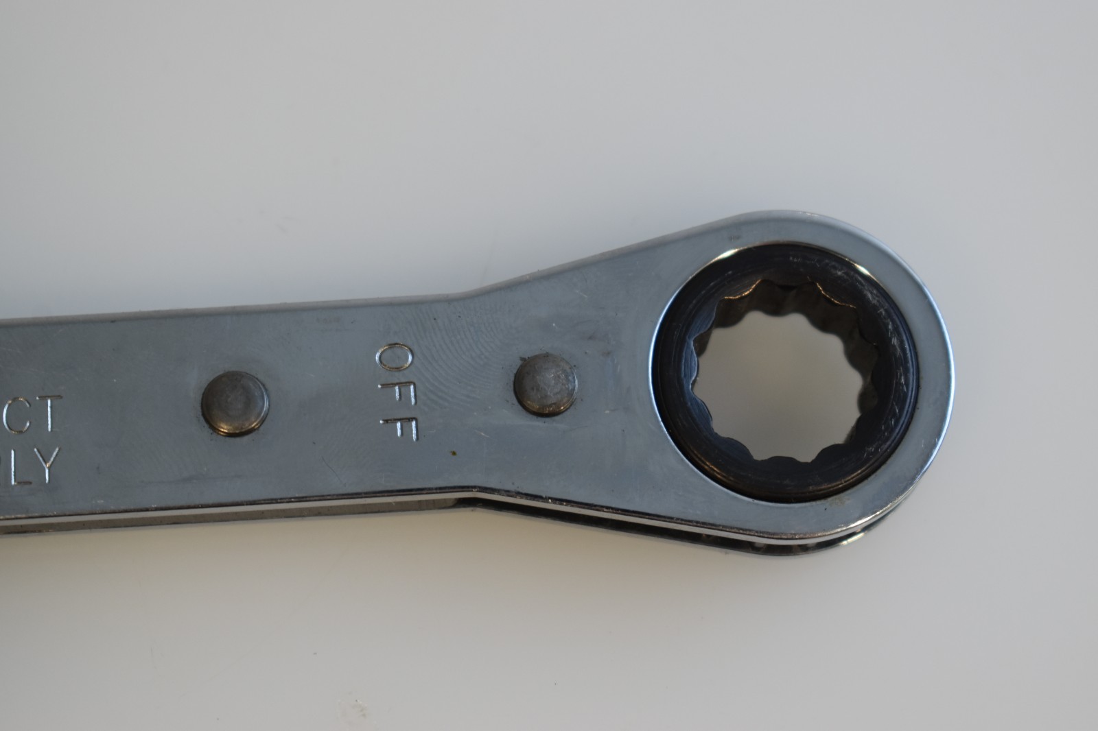 Snap-on Tools RBM1415A 14mm x 15mm Metric Ratcheting Box End Wrench 12 Point USA