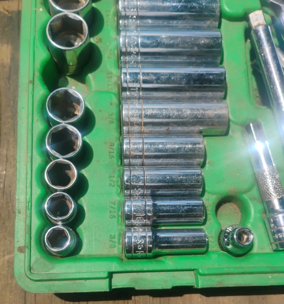 Incomplete Set – SK Tools USA 94547 Standard & Metric 3/8″ Drive Socket Set